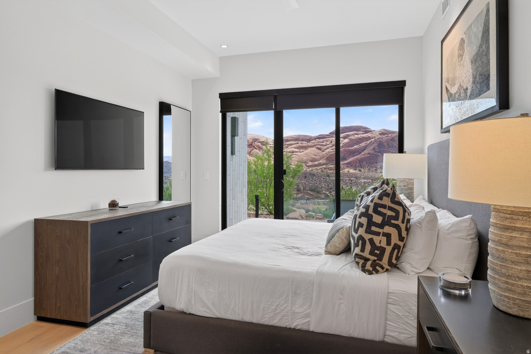 LIONSBACK - Residential