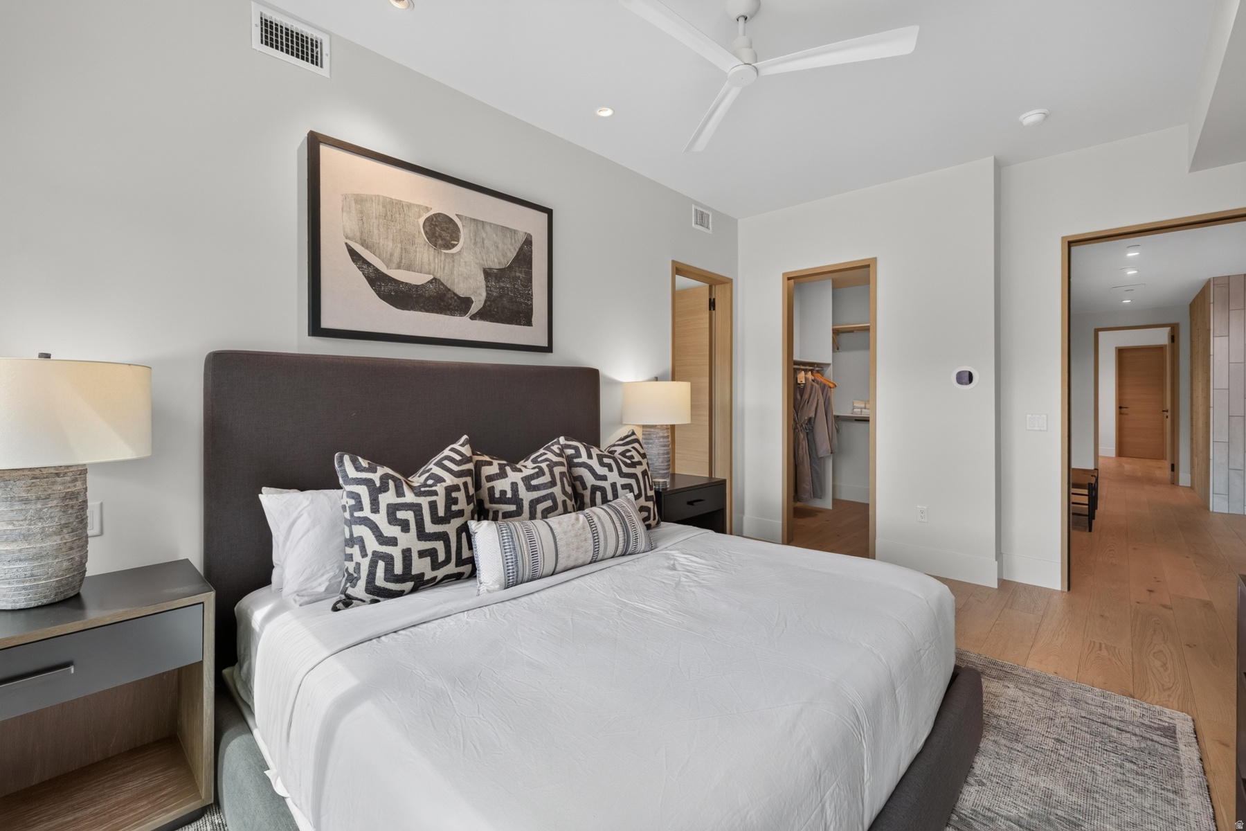LIONSBACK - Residential