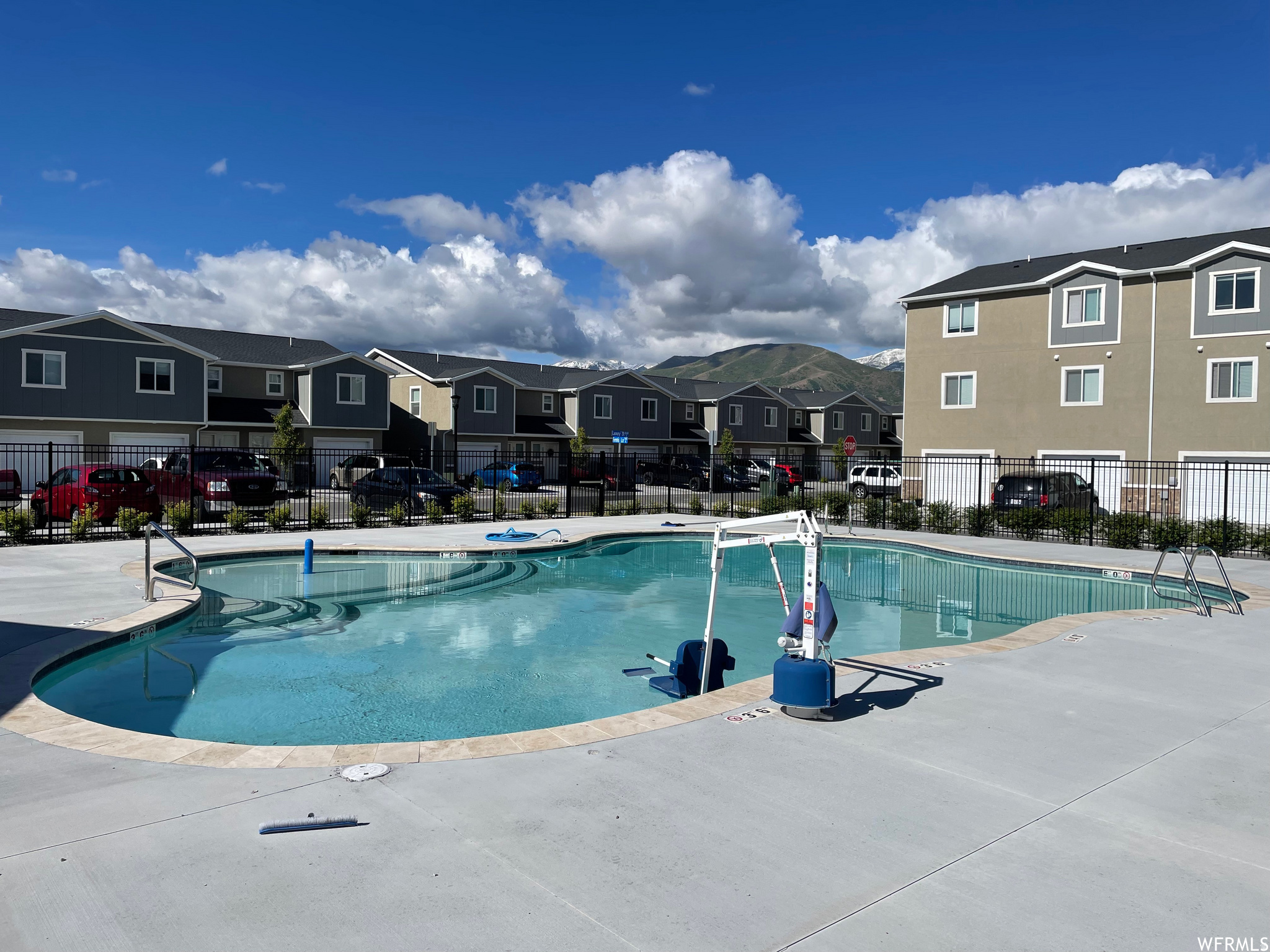 COLONY FARMS - Residential