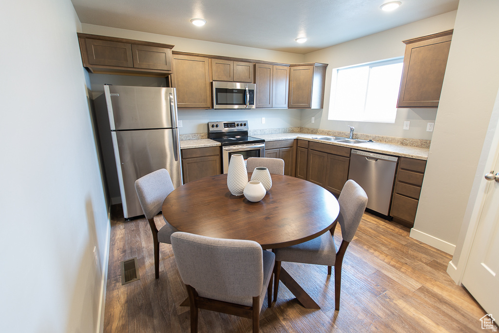 COLONY FARMS - Residential