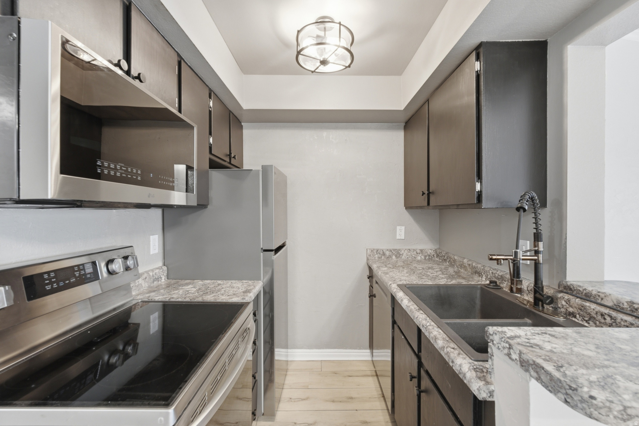 HILL CREEK - Residential