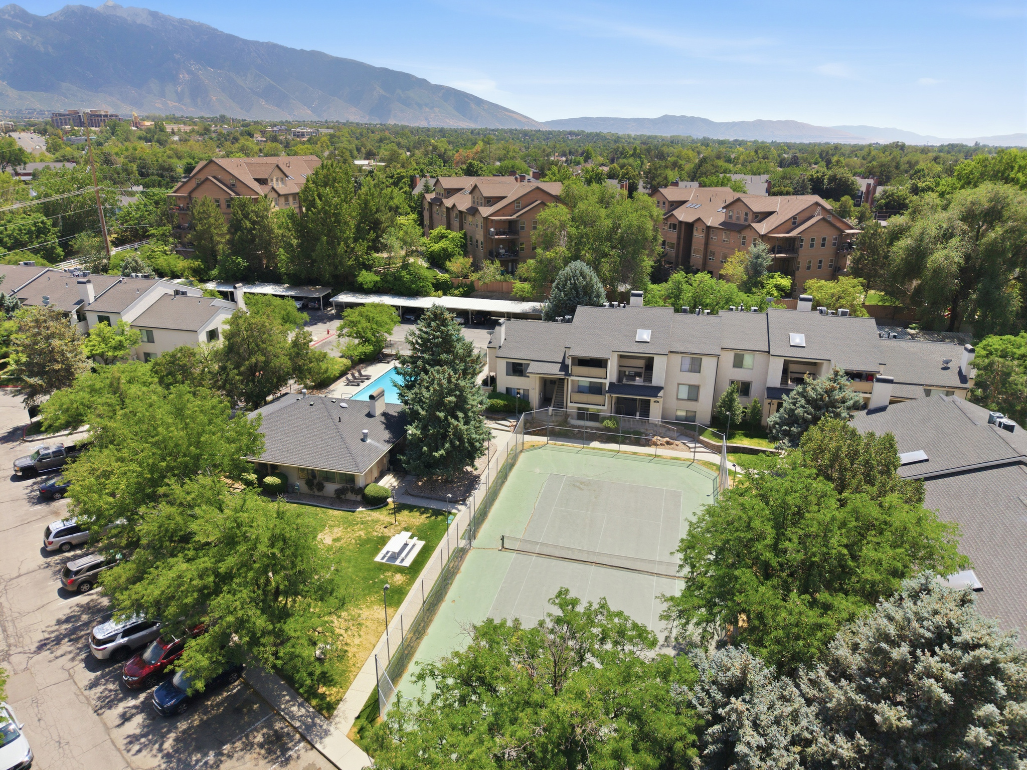 HILL CREEK - Residential