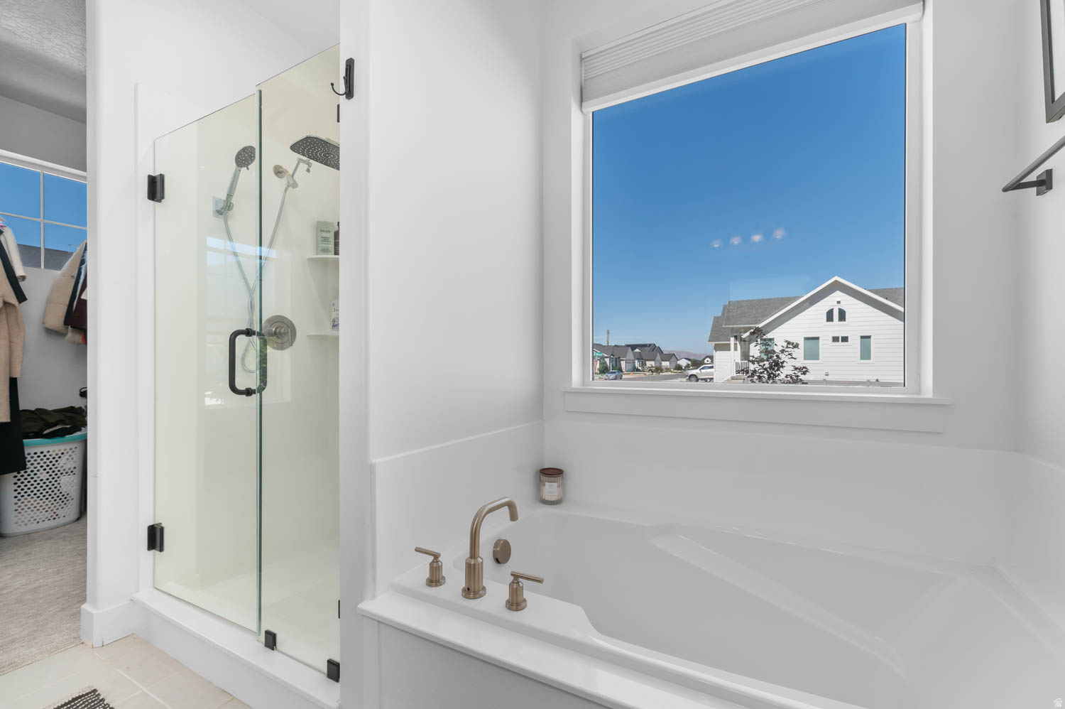 WHITING FARMS - Residential
