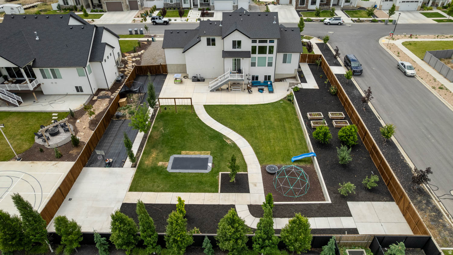 WHITING FARMS - Residential