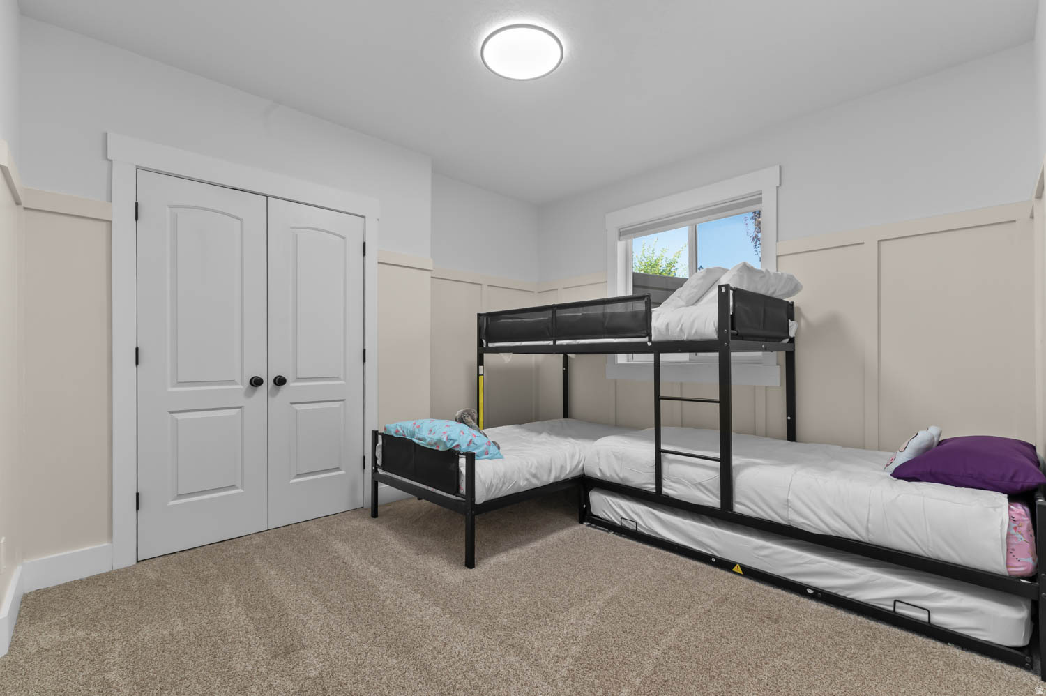 WHITING FARMS - Residential