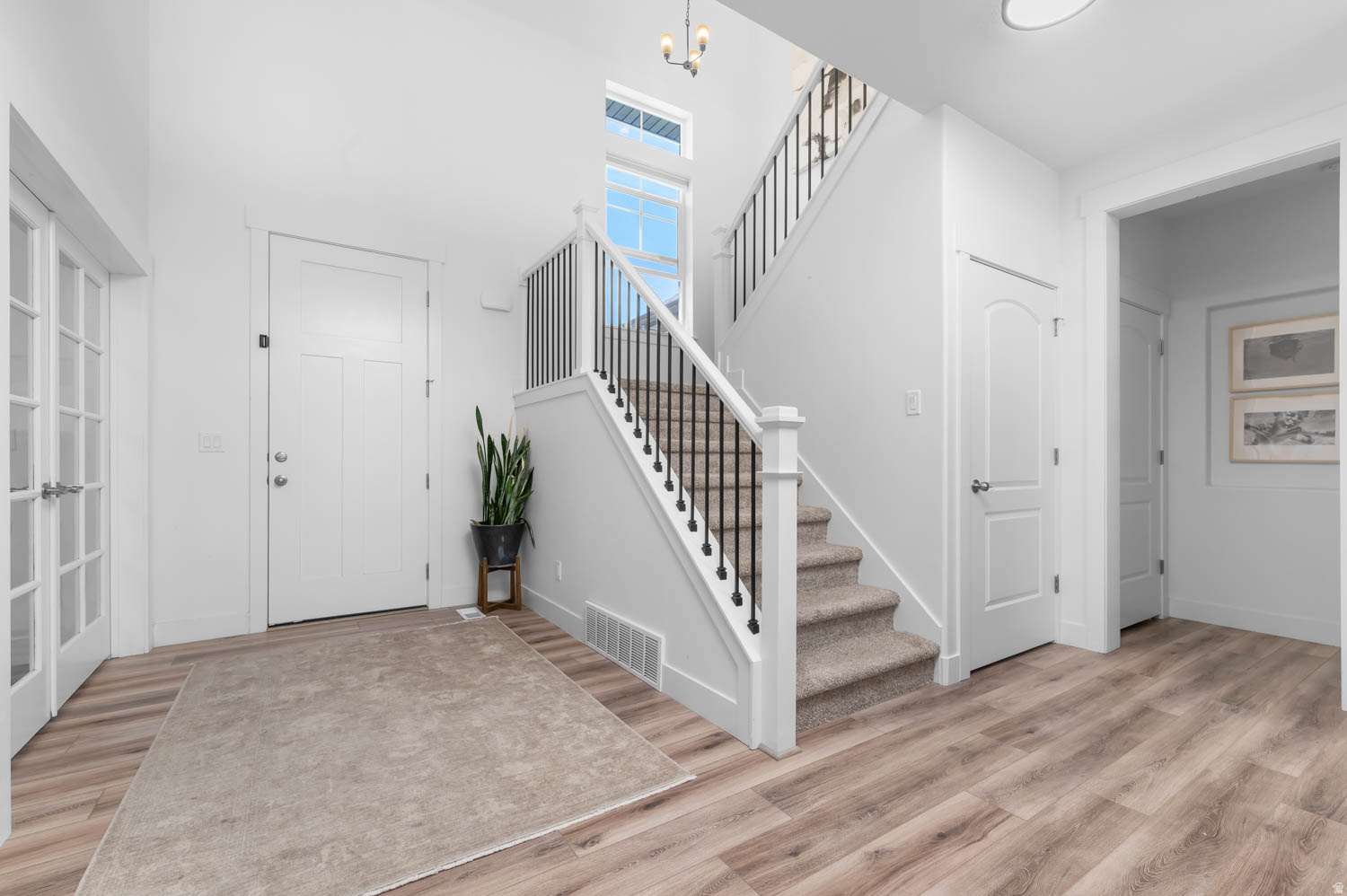 WHITING FARMS - Residential