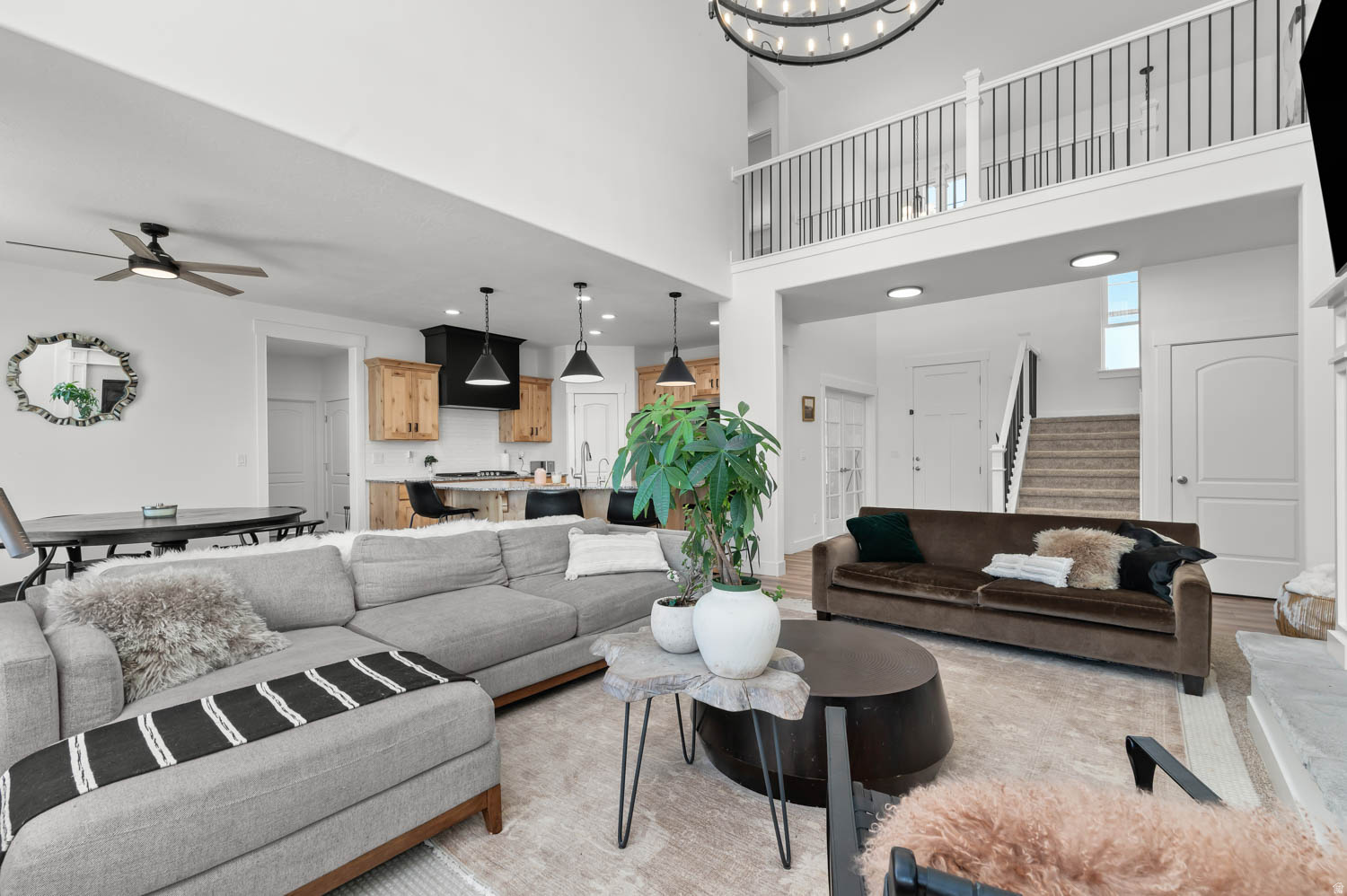 WHITING FARMS - Residential