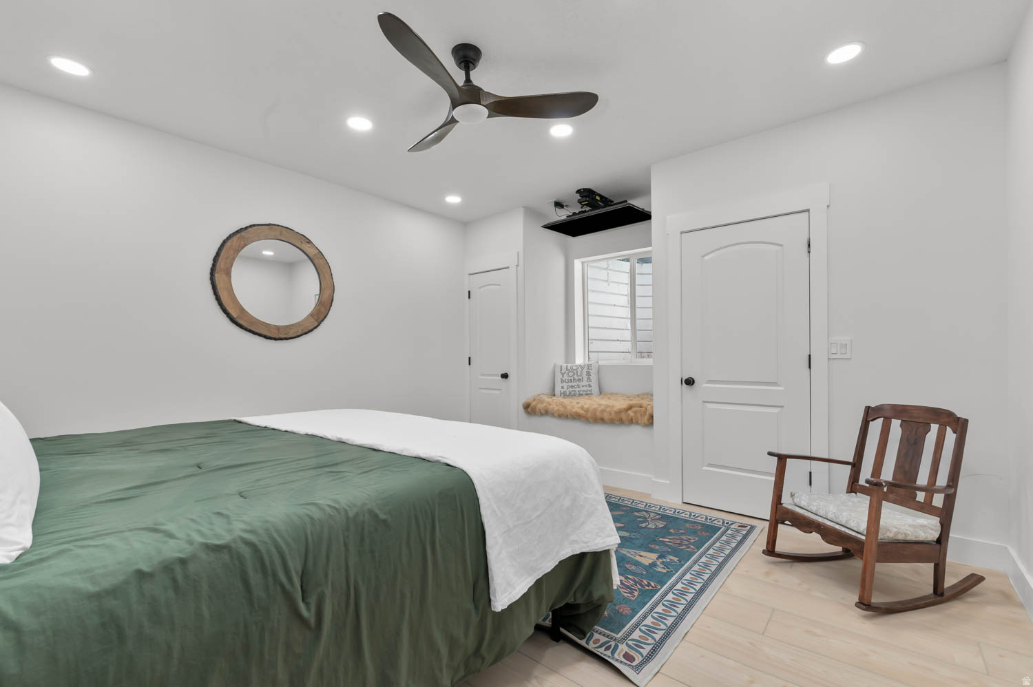 WHITING FARMS - Residential