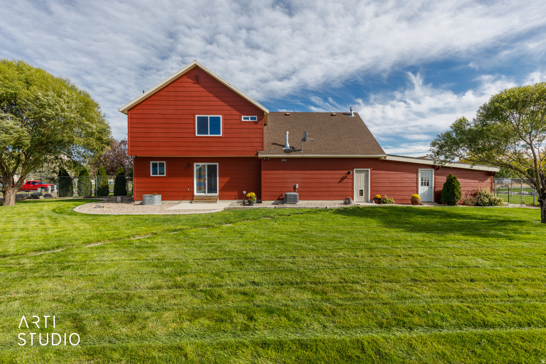 REGAL COUNTRY ESTATE - Residential