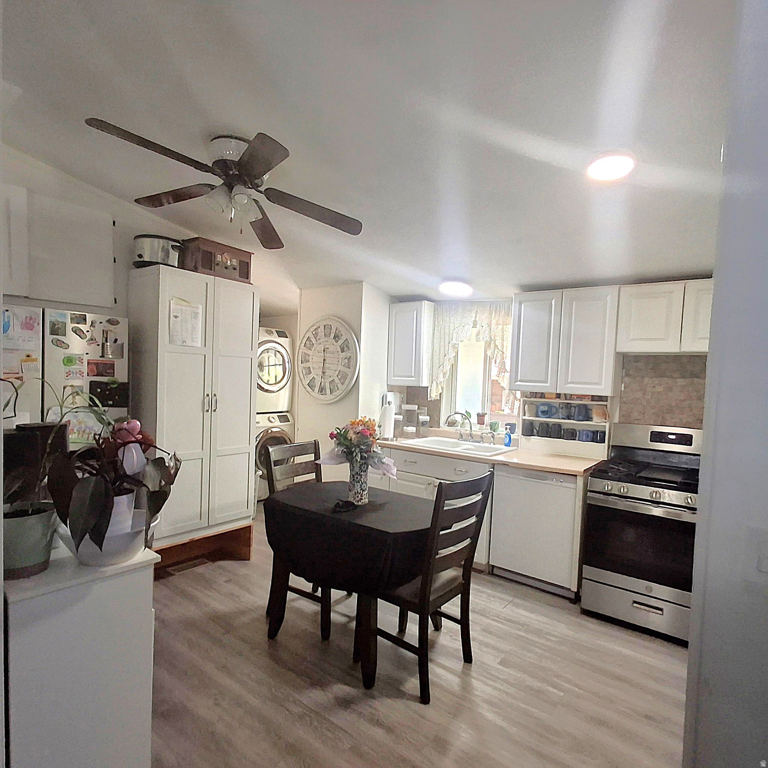 MEADOWBROOK - Residential