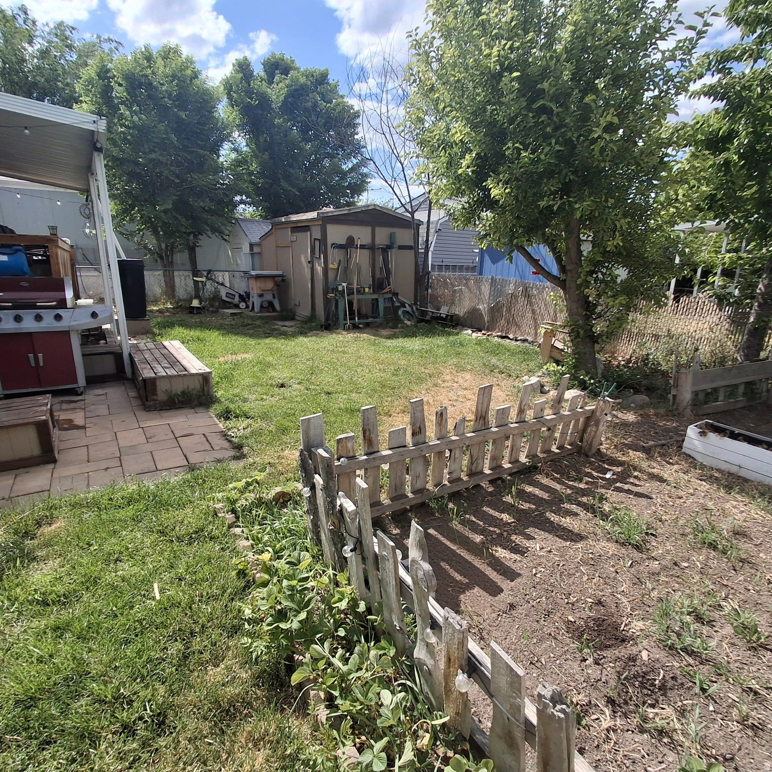MEADOWBROOK - Residential