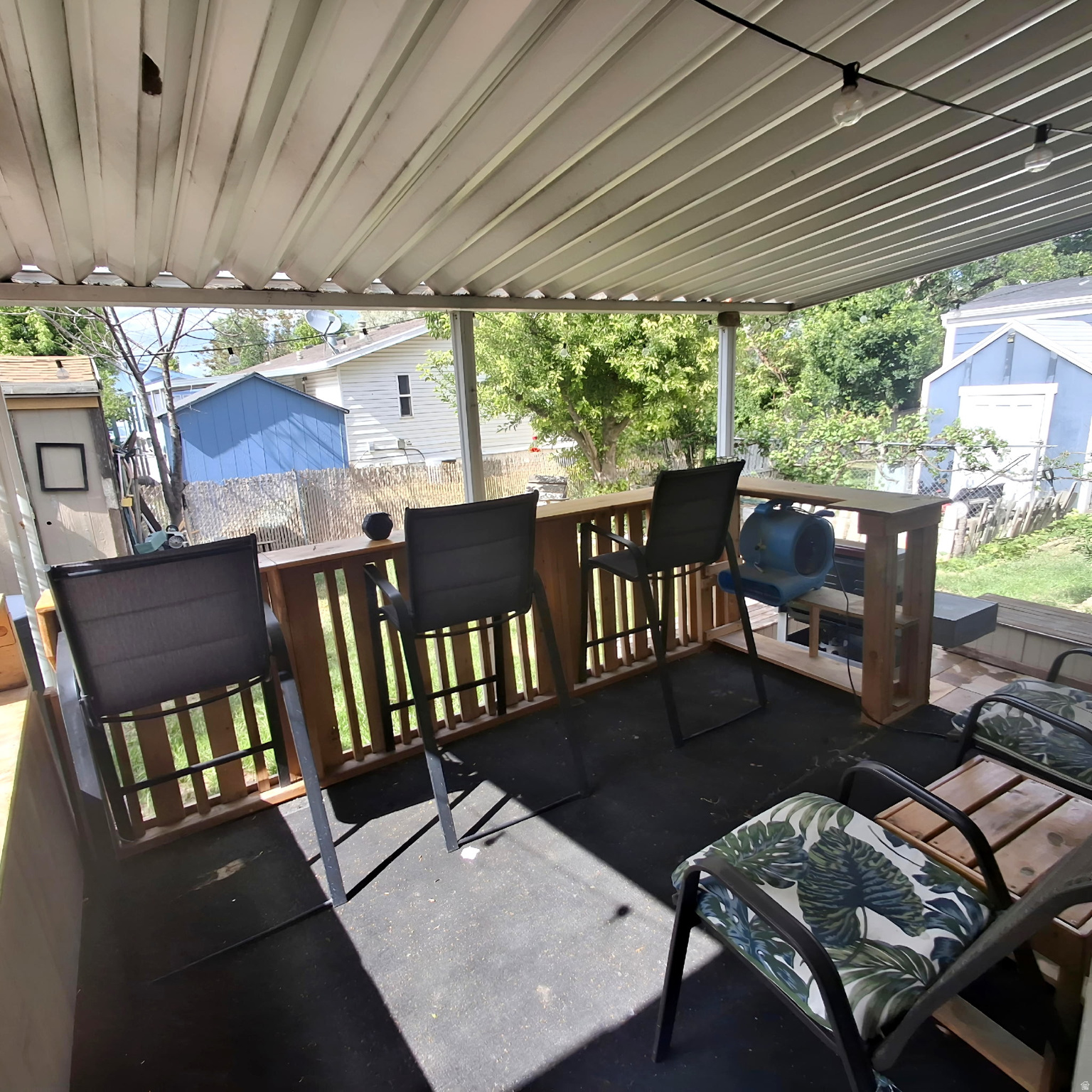 MEADOWBROOK - Residential