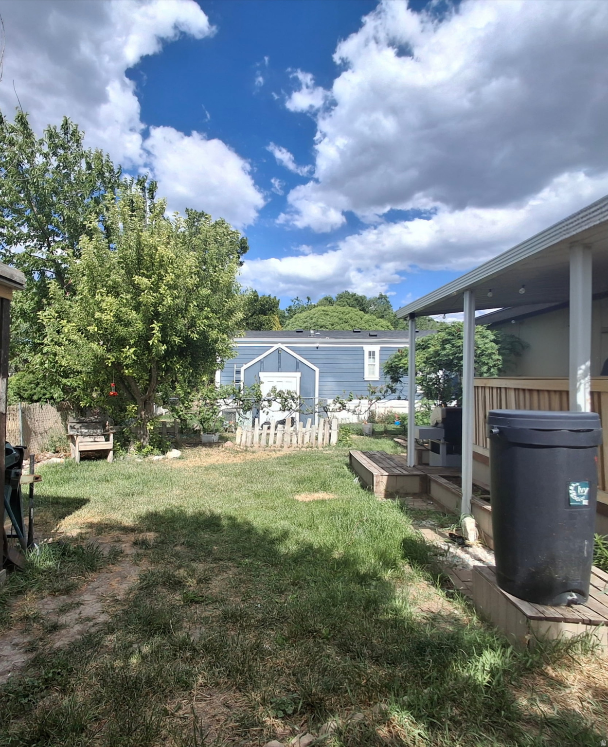 MEADOWBROOK - Residential