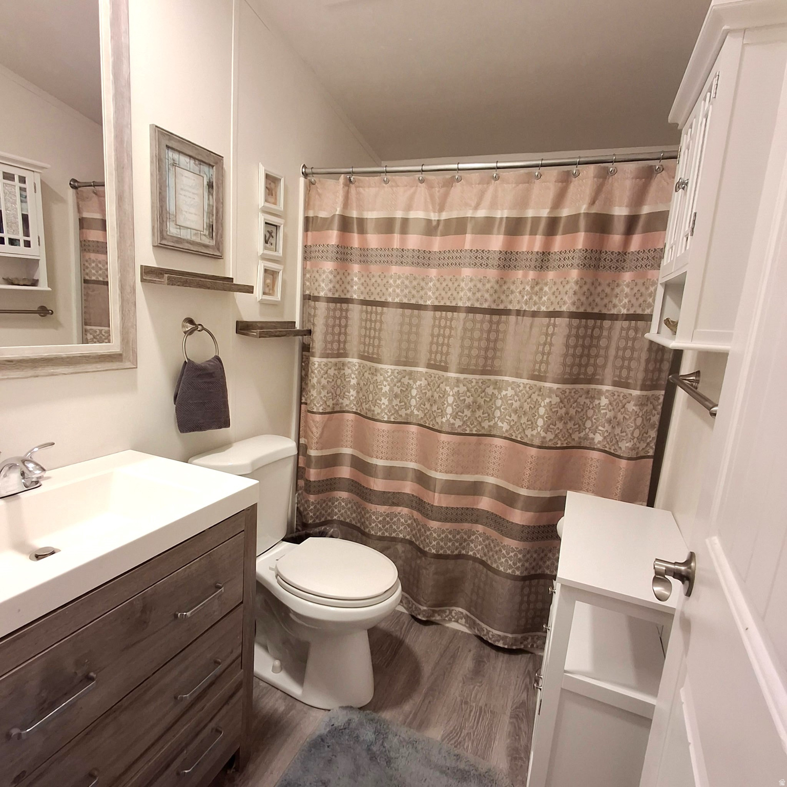 MEADOWBROOK - Residential