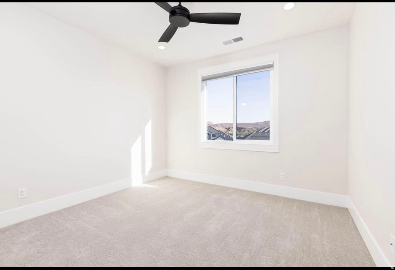 RED MESA AT SUNRISE VALLEY 3 - Residential