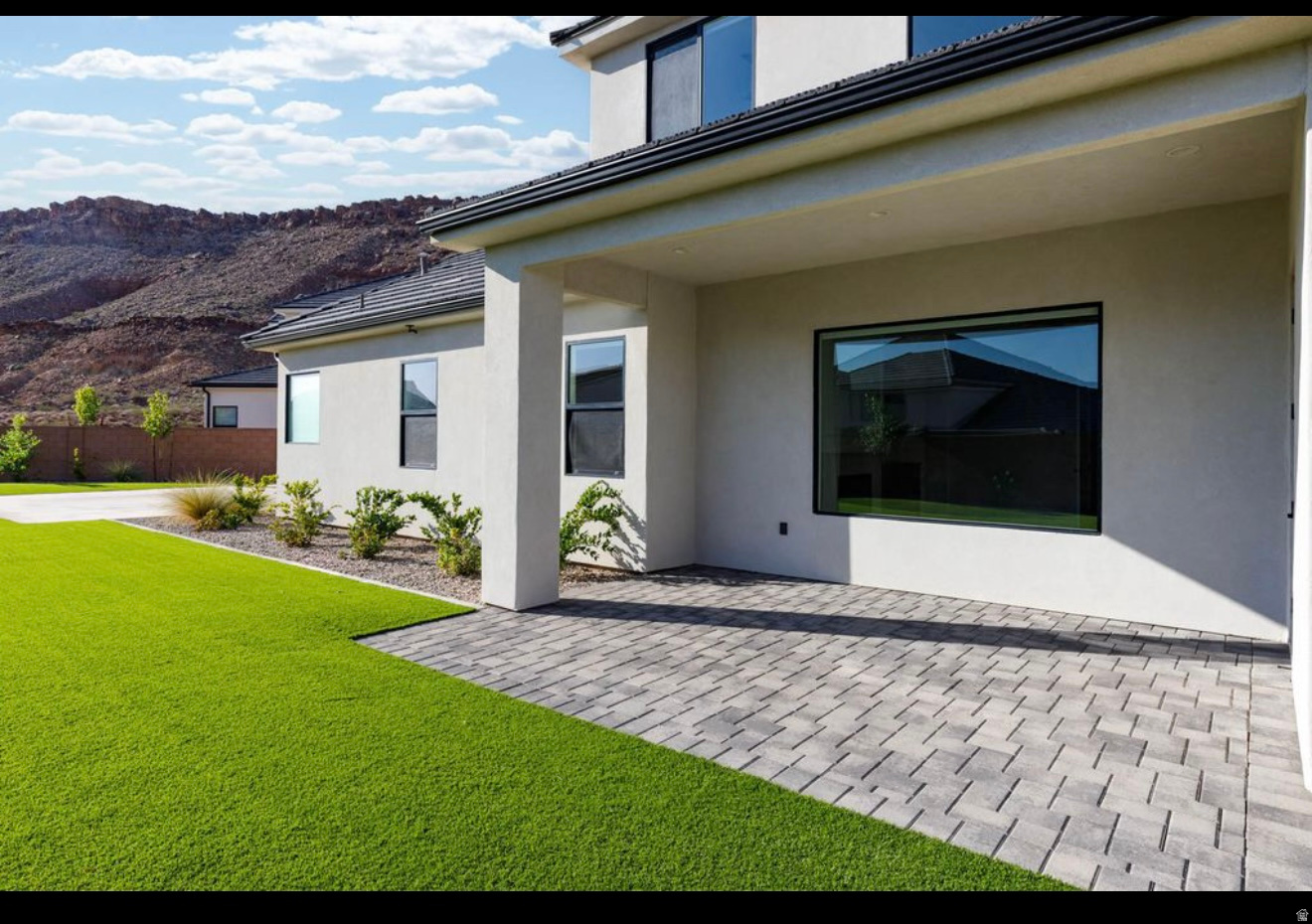 RED MESA AT SUNRISE VALLEY 3 - Residential