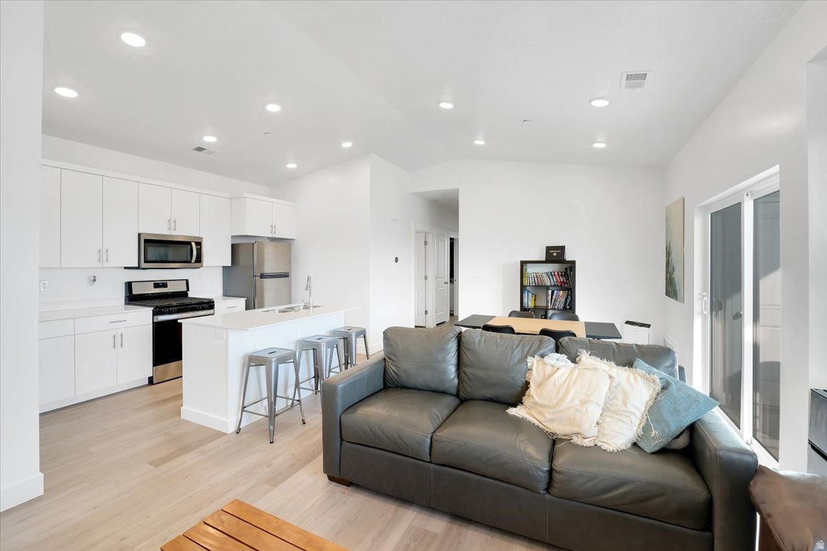 VINEYARD PHASE 3 - Residential