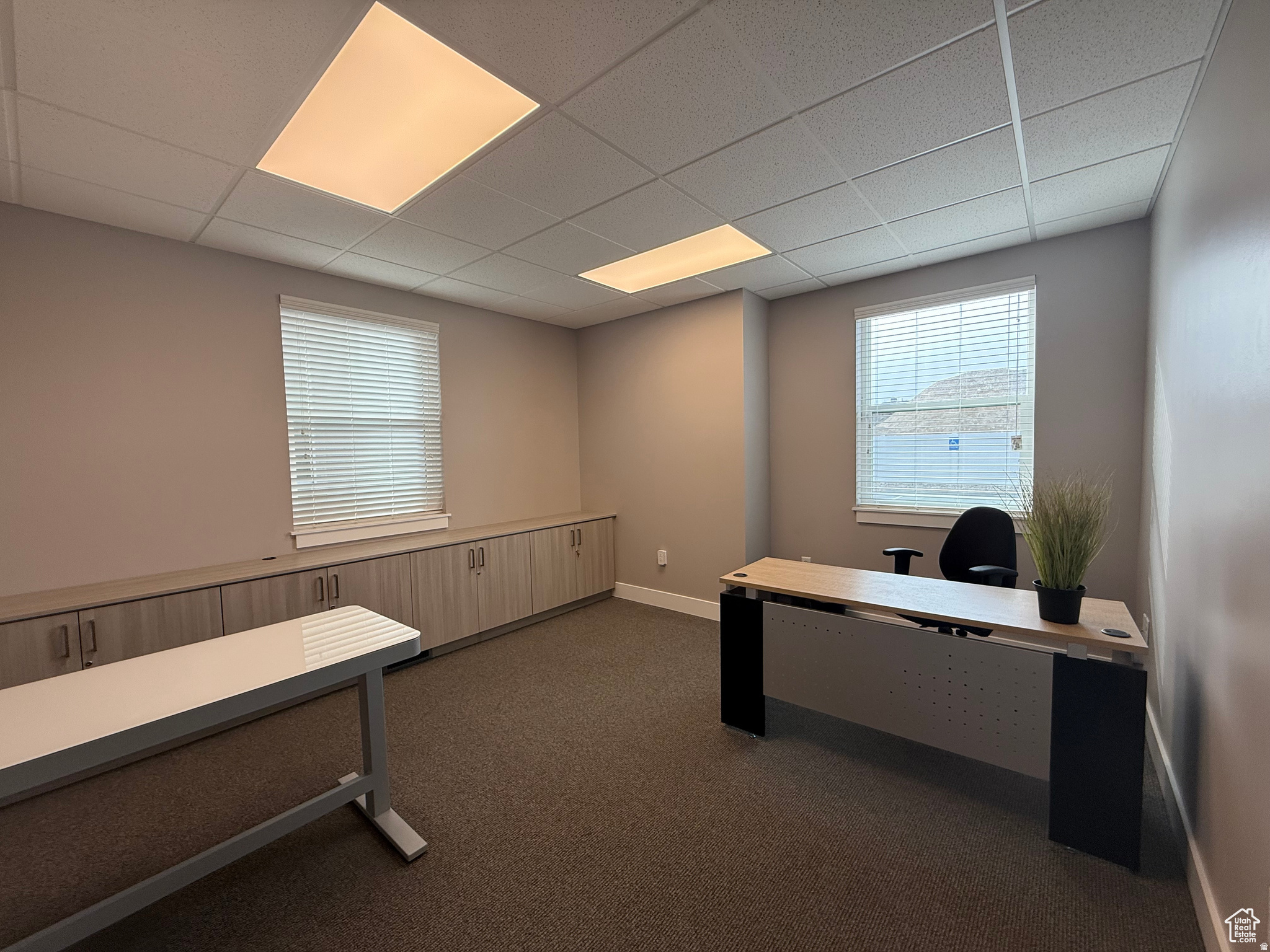 VINE STREET - Commercial Sale