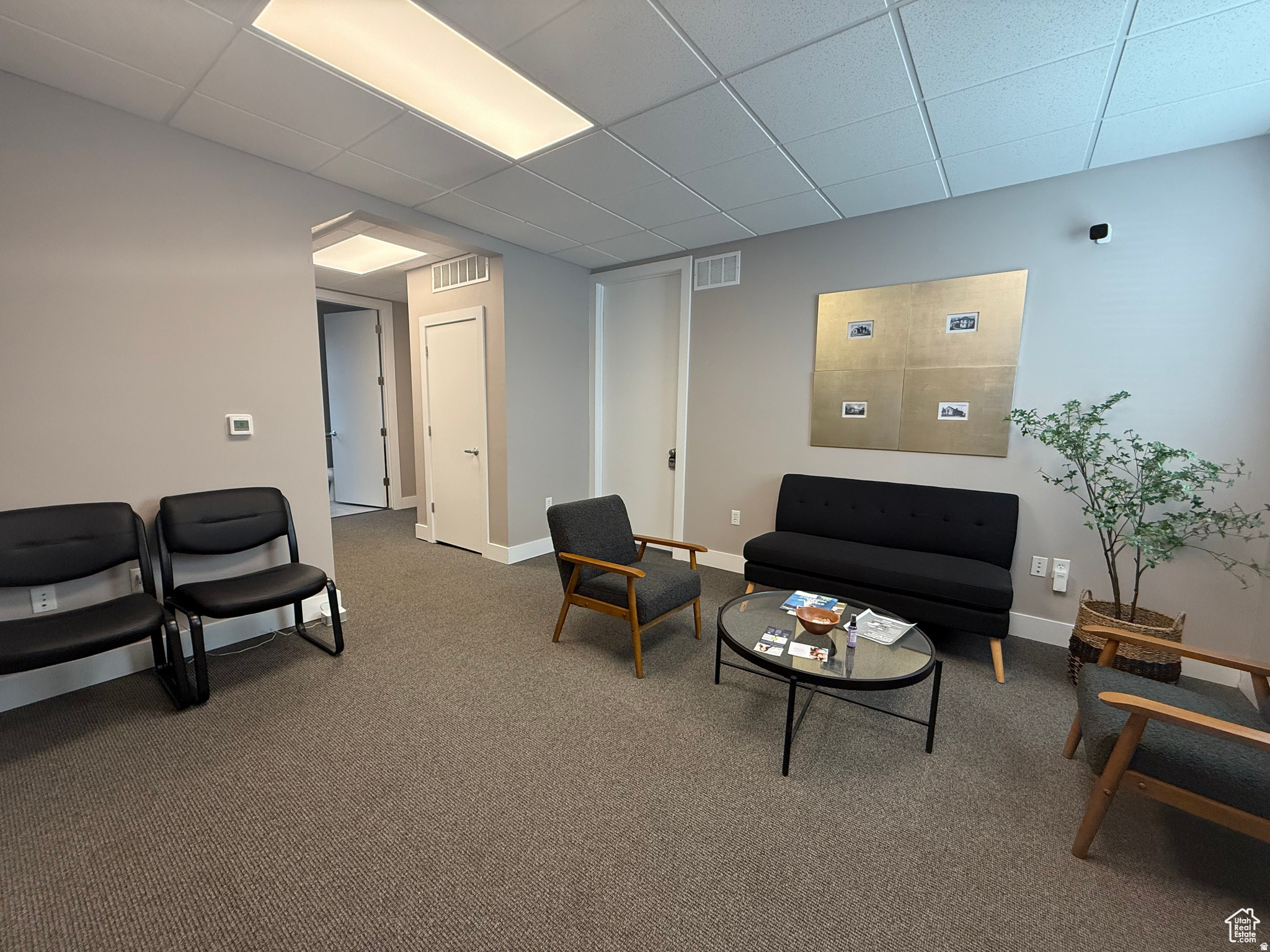 VINE STREET - Commercial Sale