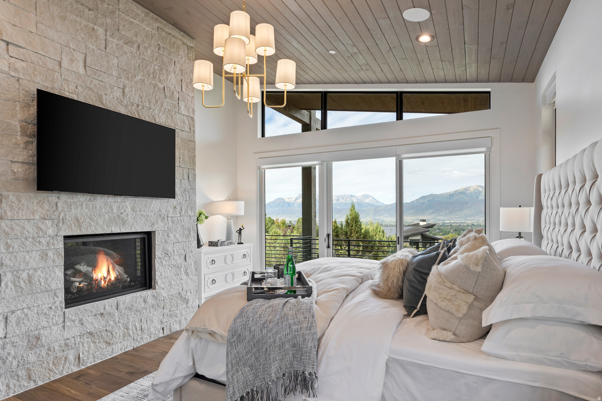 RED LEDGES - Residential