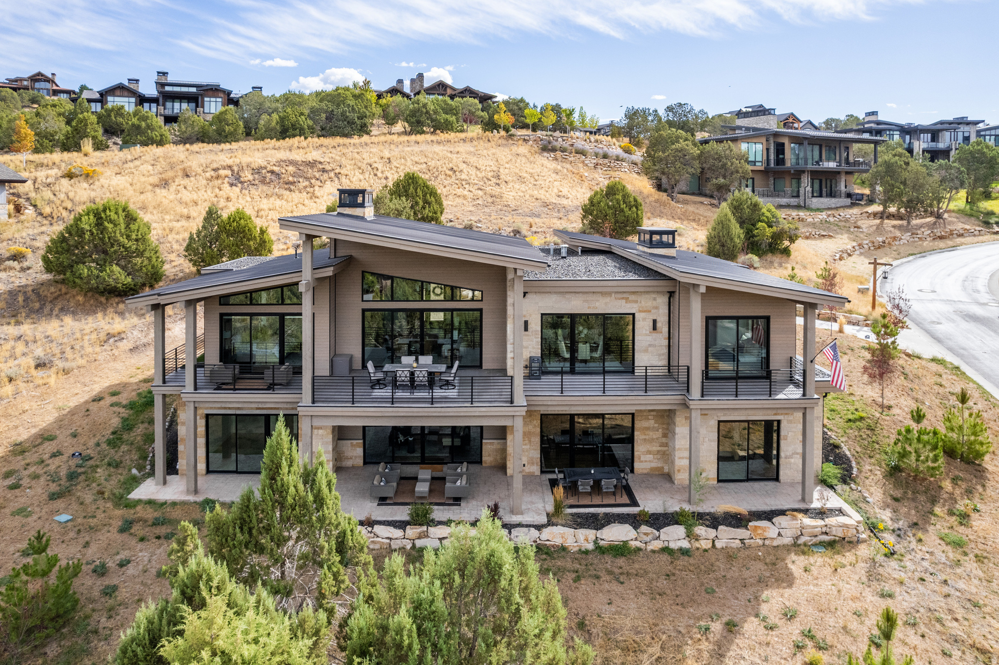 RED LEDGES - Residential