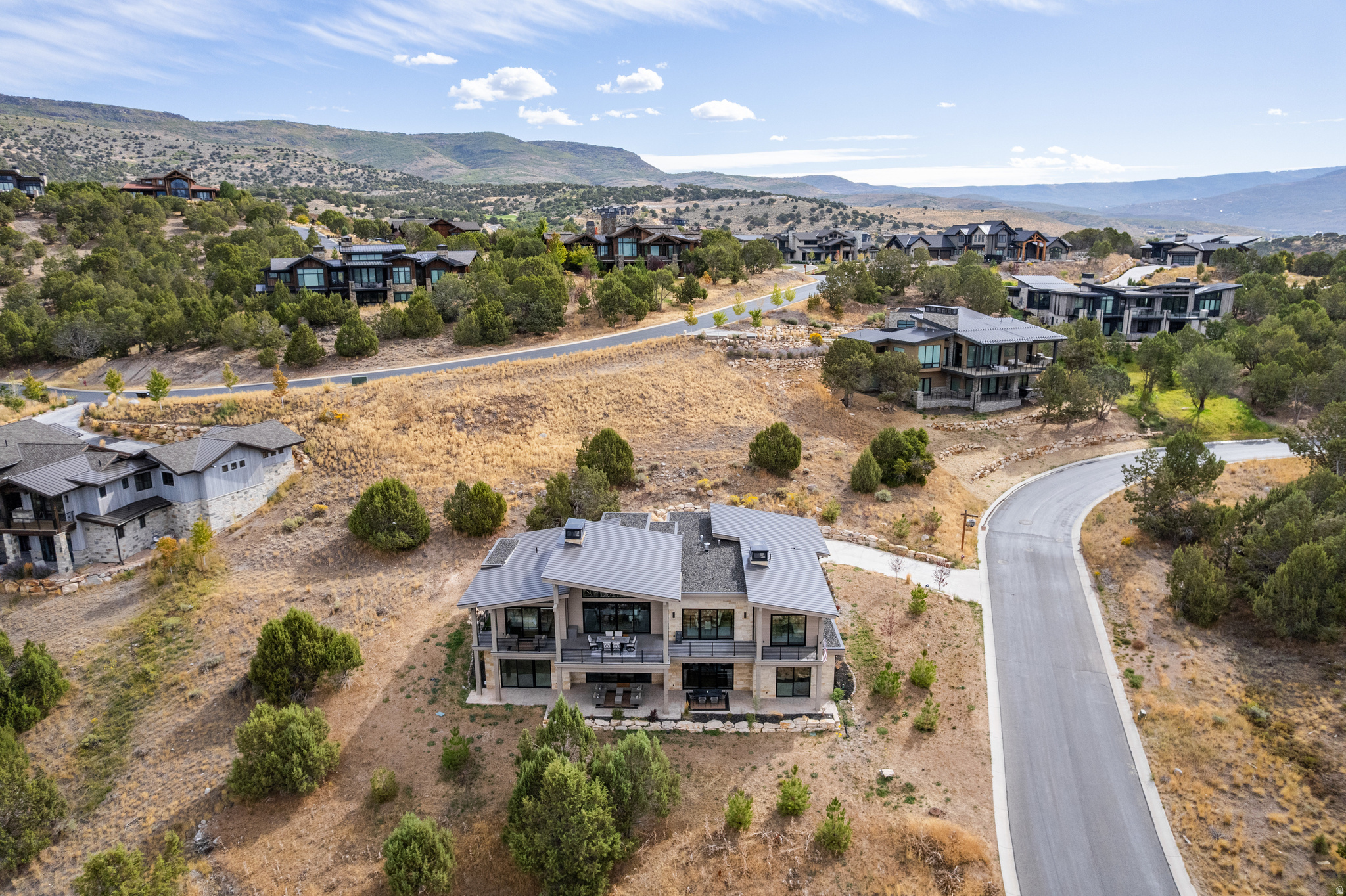 RED LEDGES - Residential
