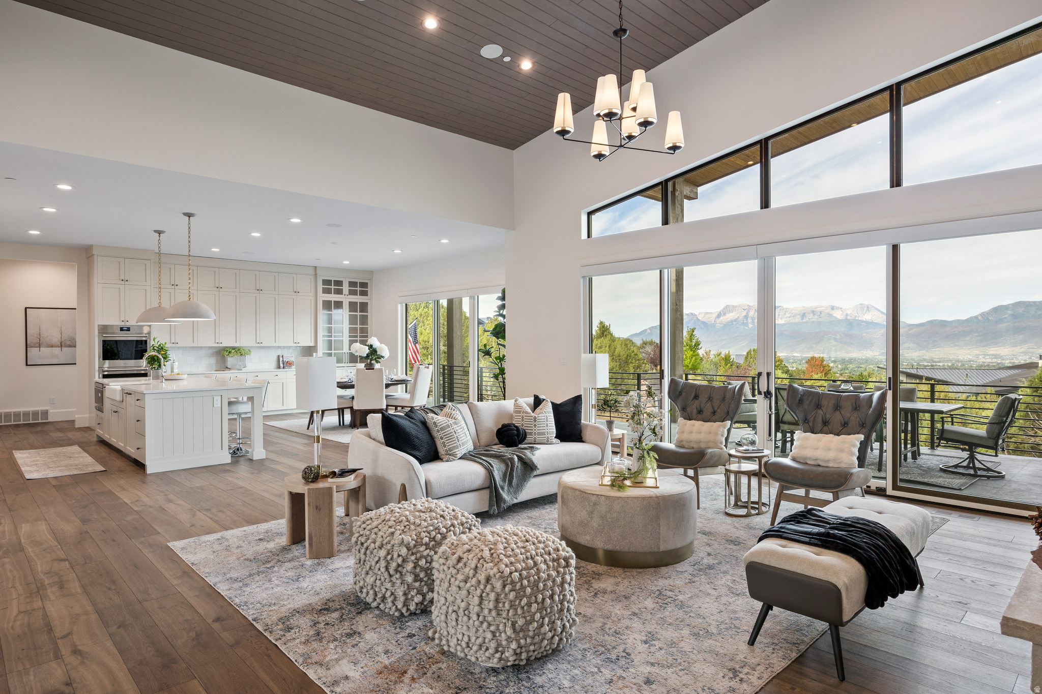 RED LEDGES - Residential