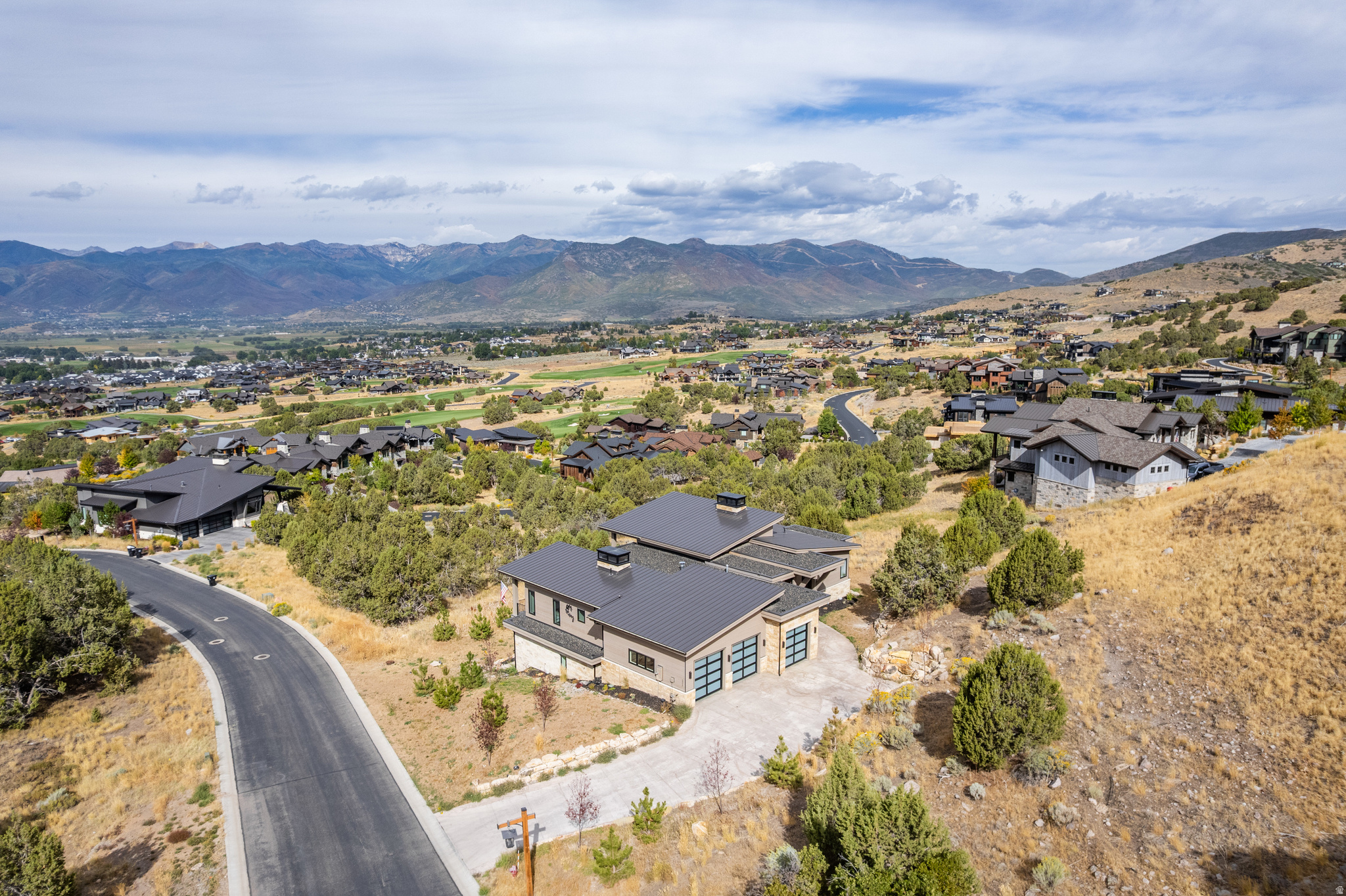 RED LEDGES - Residential