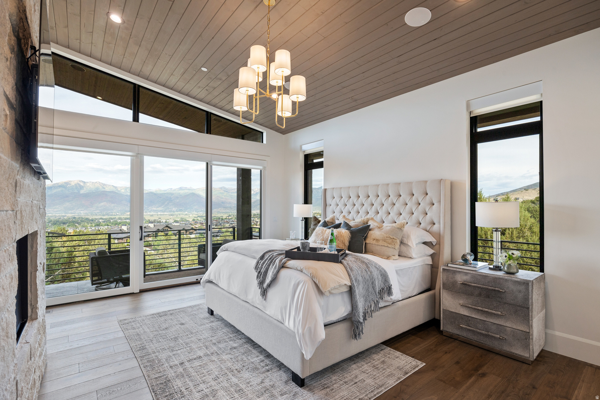 RED LEDGES - Residential