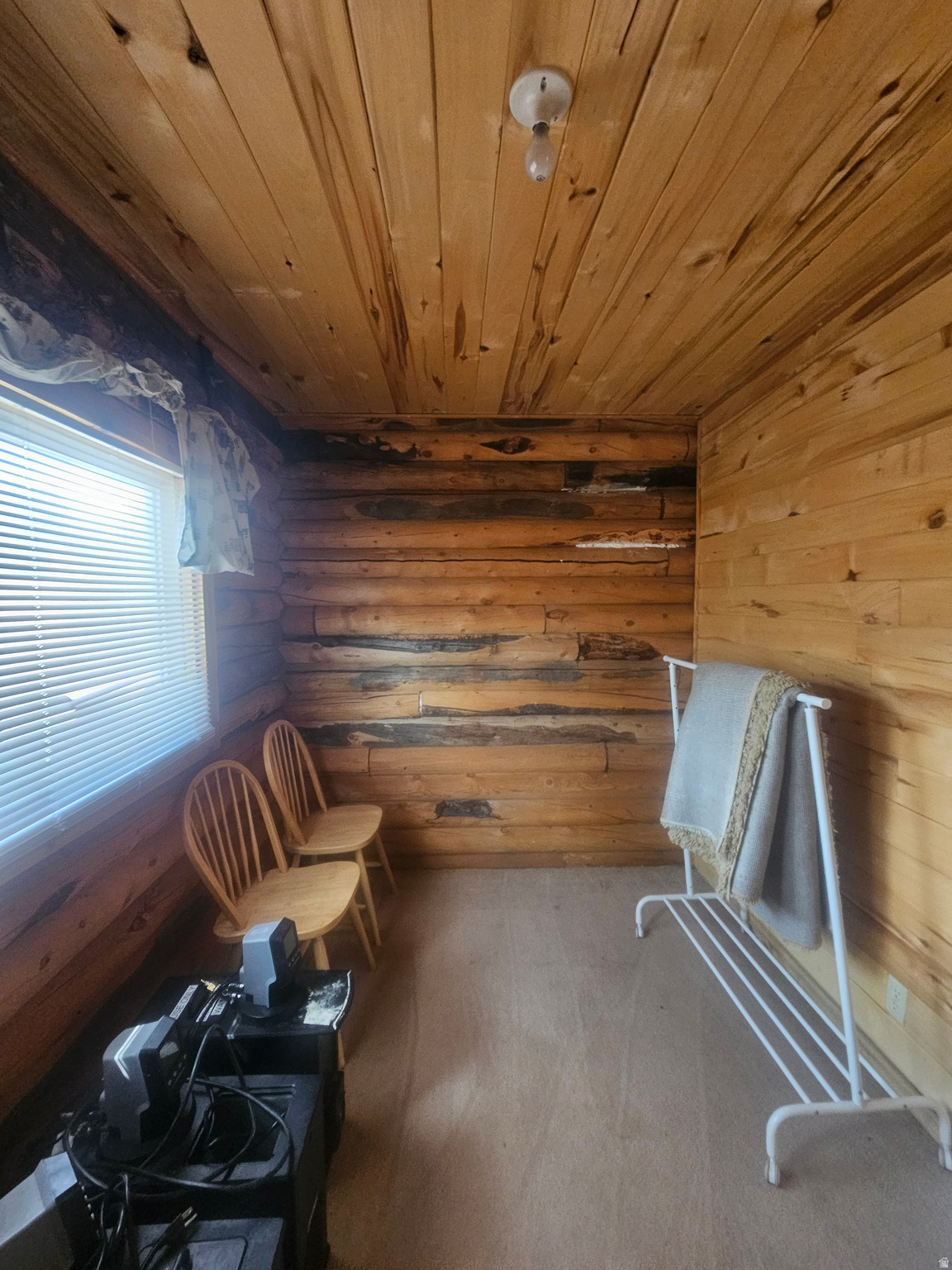 ROBBER'S ROOST - Residential
