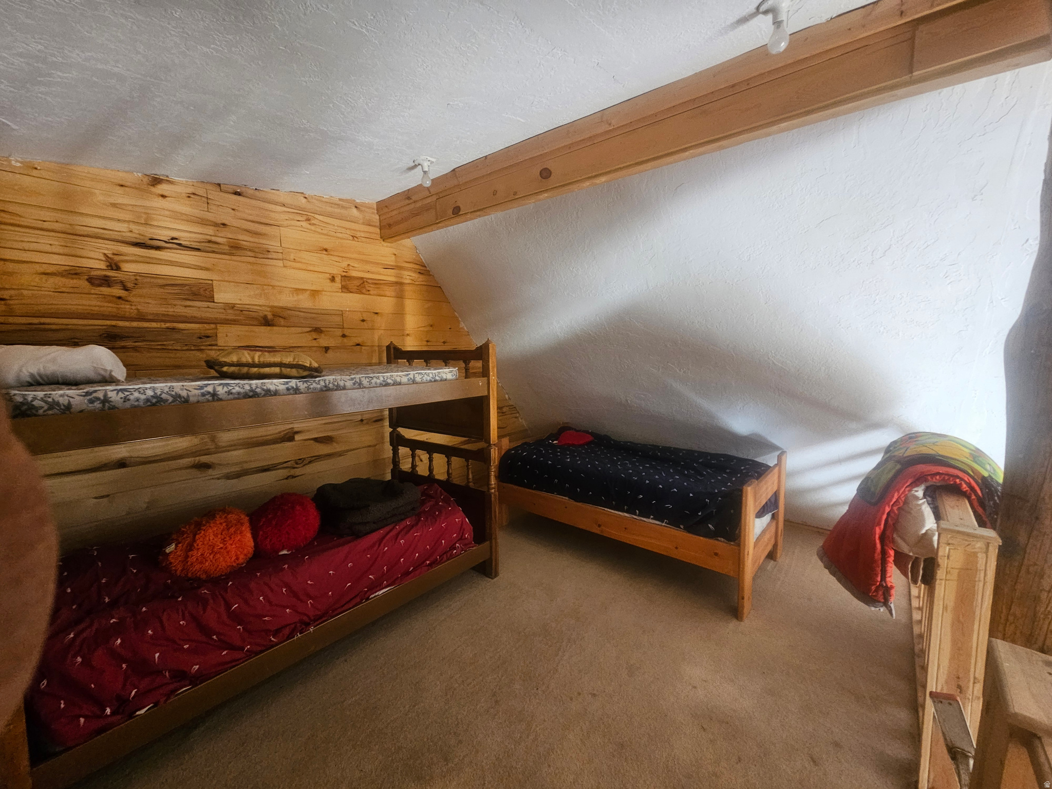 ROBBER'S ROOST - Residential