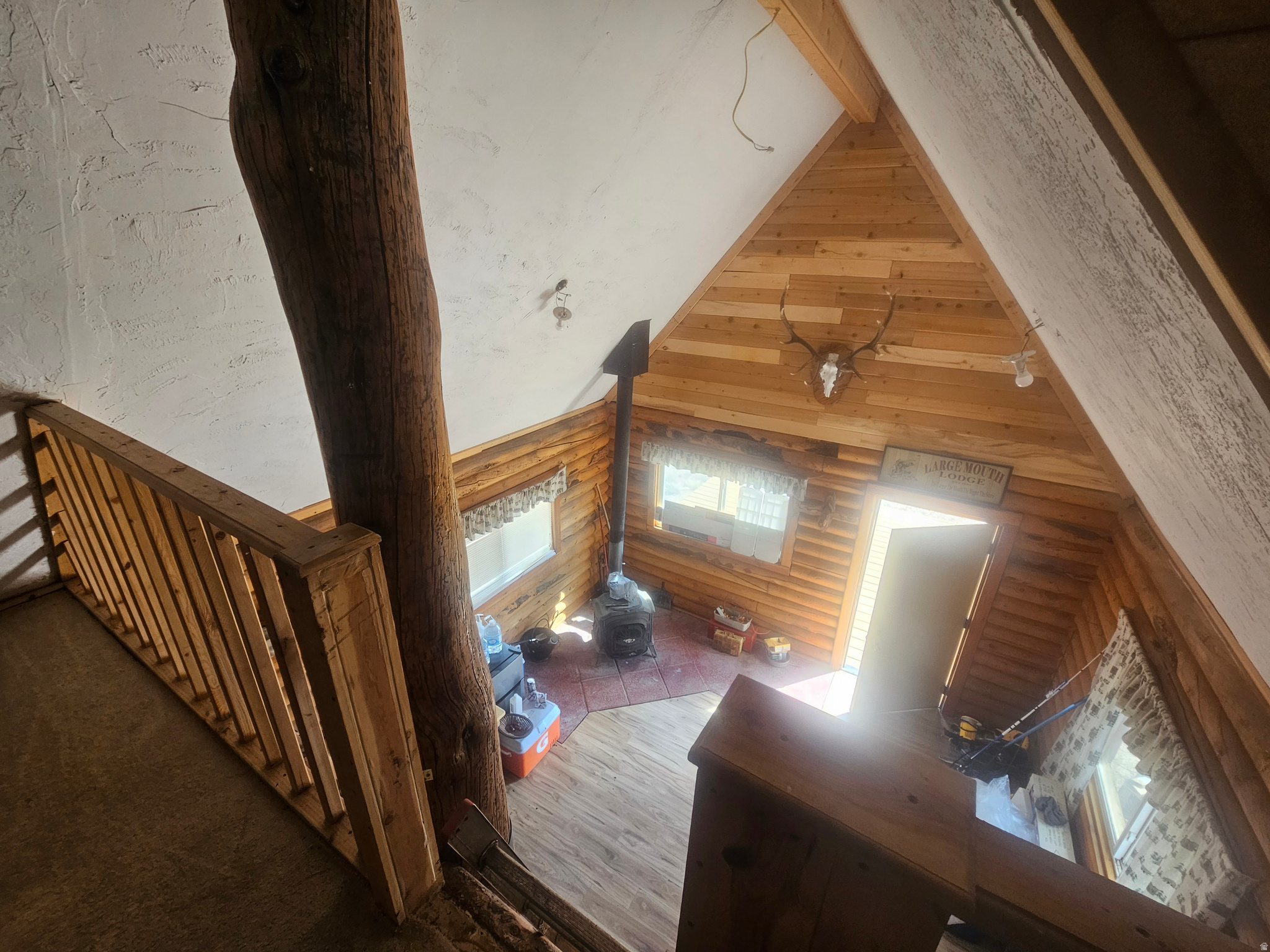 ROBBER'S ROOST - Residential