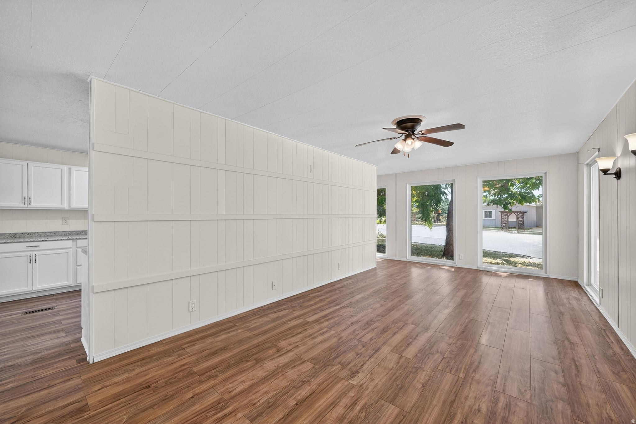 SUNDOWN MANUFACTURED HOME COMMUNITY - Residential
