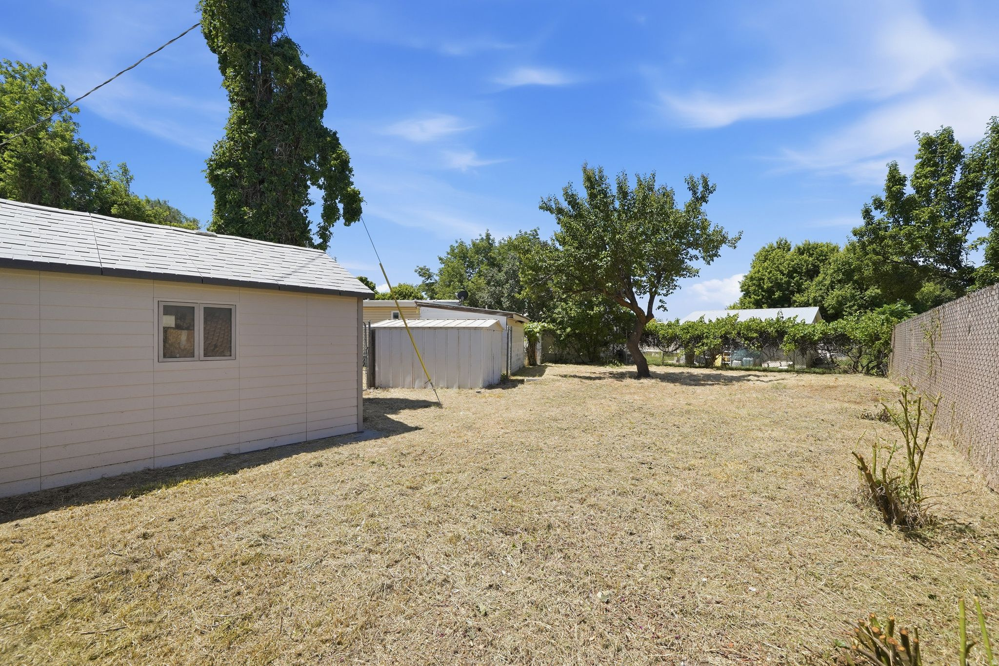 SUNDOWN MANUFACTURED HOME COMMUNITY - Residential
