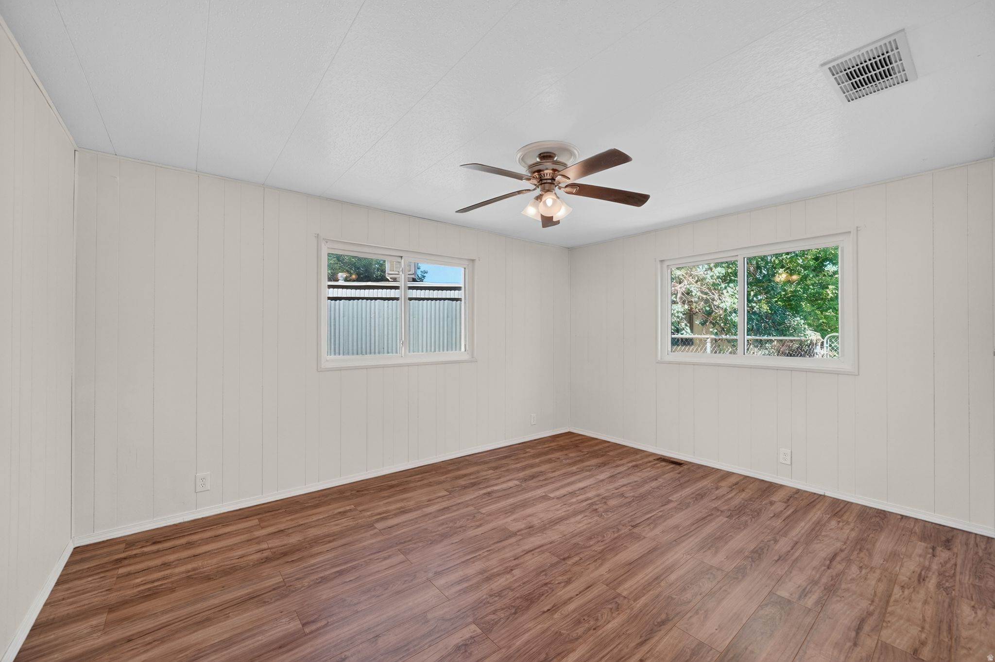 SUNDOWN MANUFACTURED HOME COMMUNITY - Residential