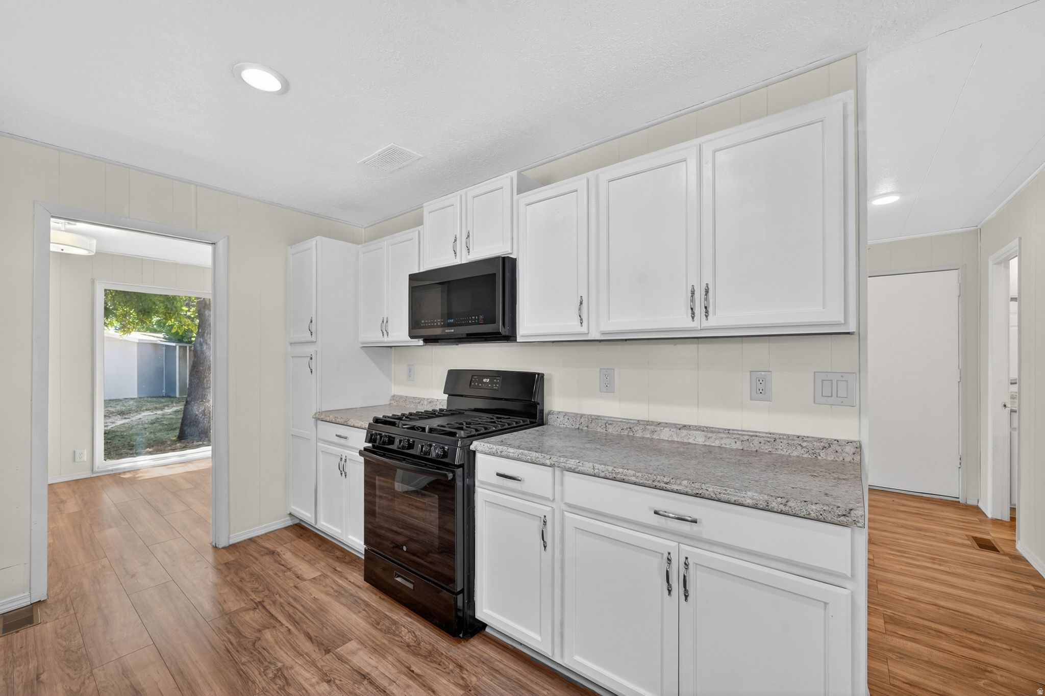 SUNDOWN MANUFACTURED HOME COMMUNITY - Residential