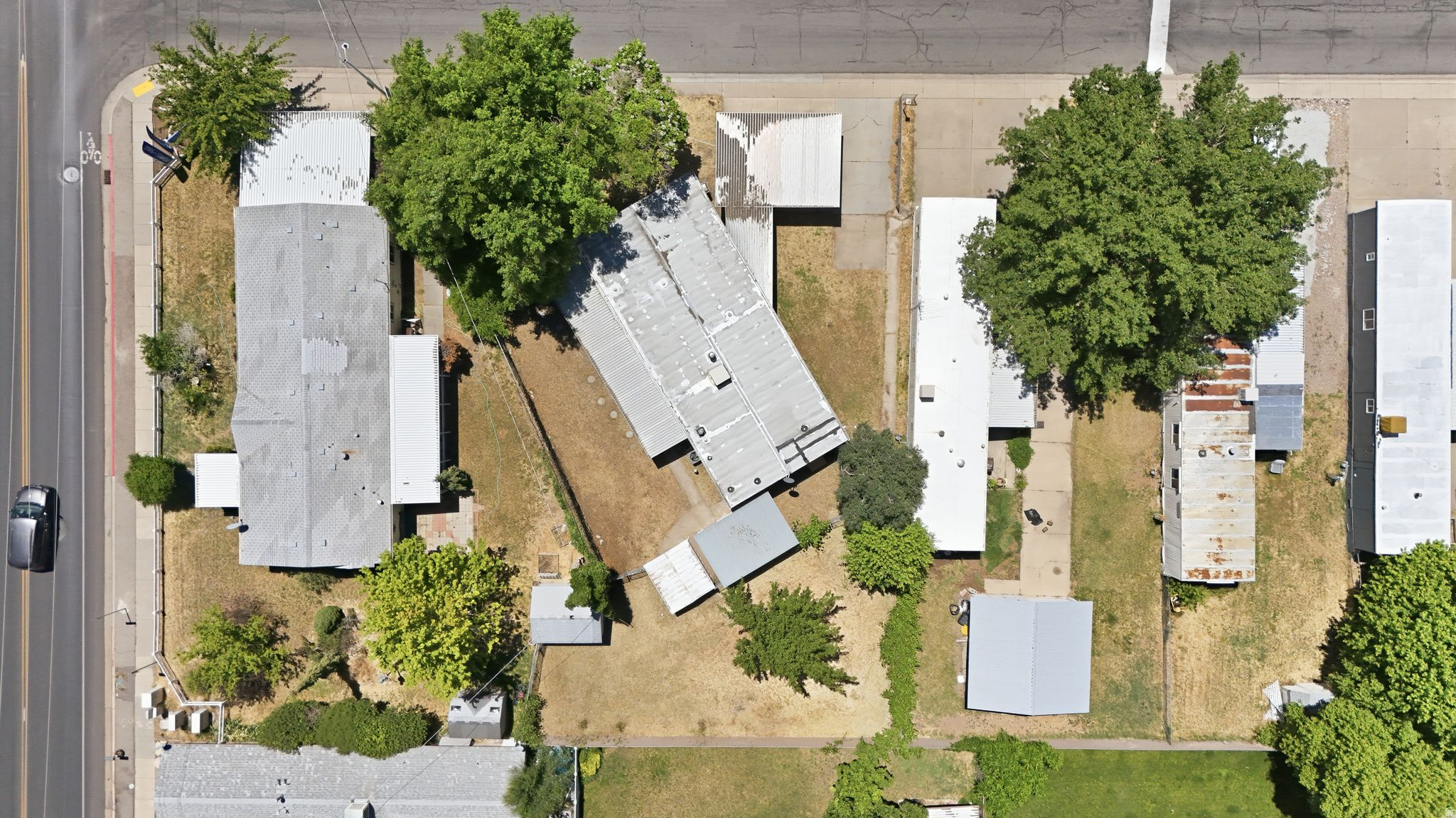 SUNDOWN MANUFACTURED HOME COMMUNITY - Residential