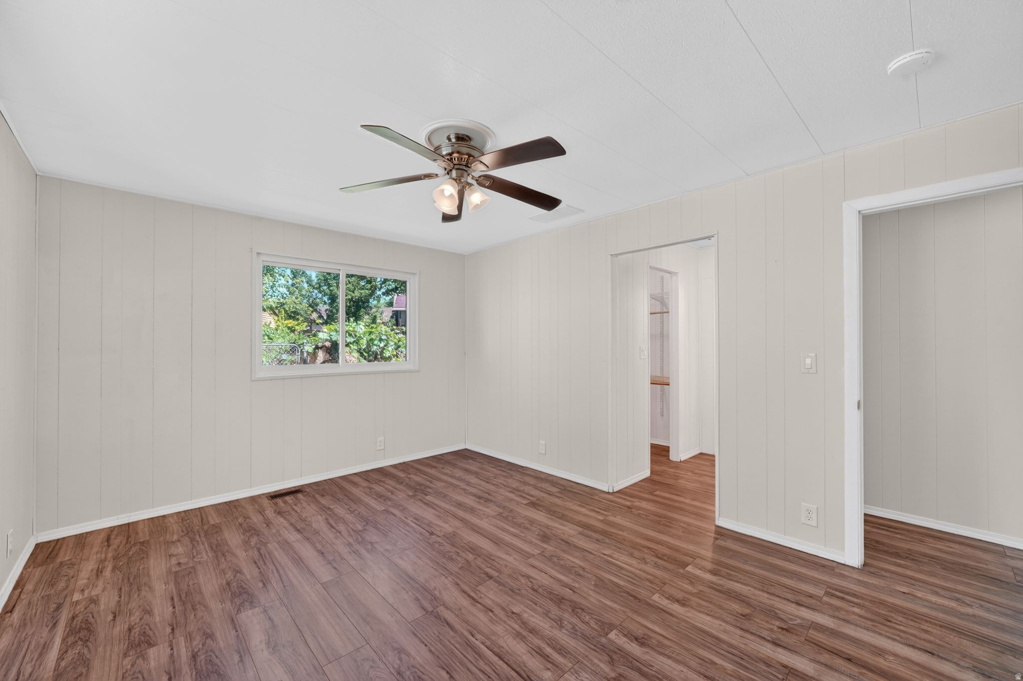 SUNDOWN MANUFACTURED HOME COMMUNITY - Residential