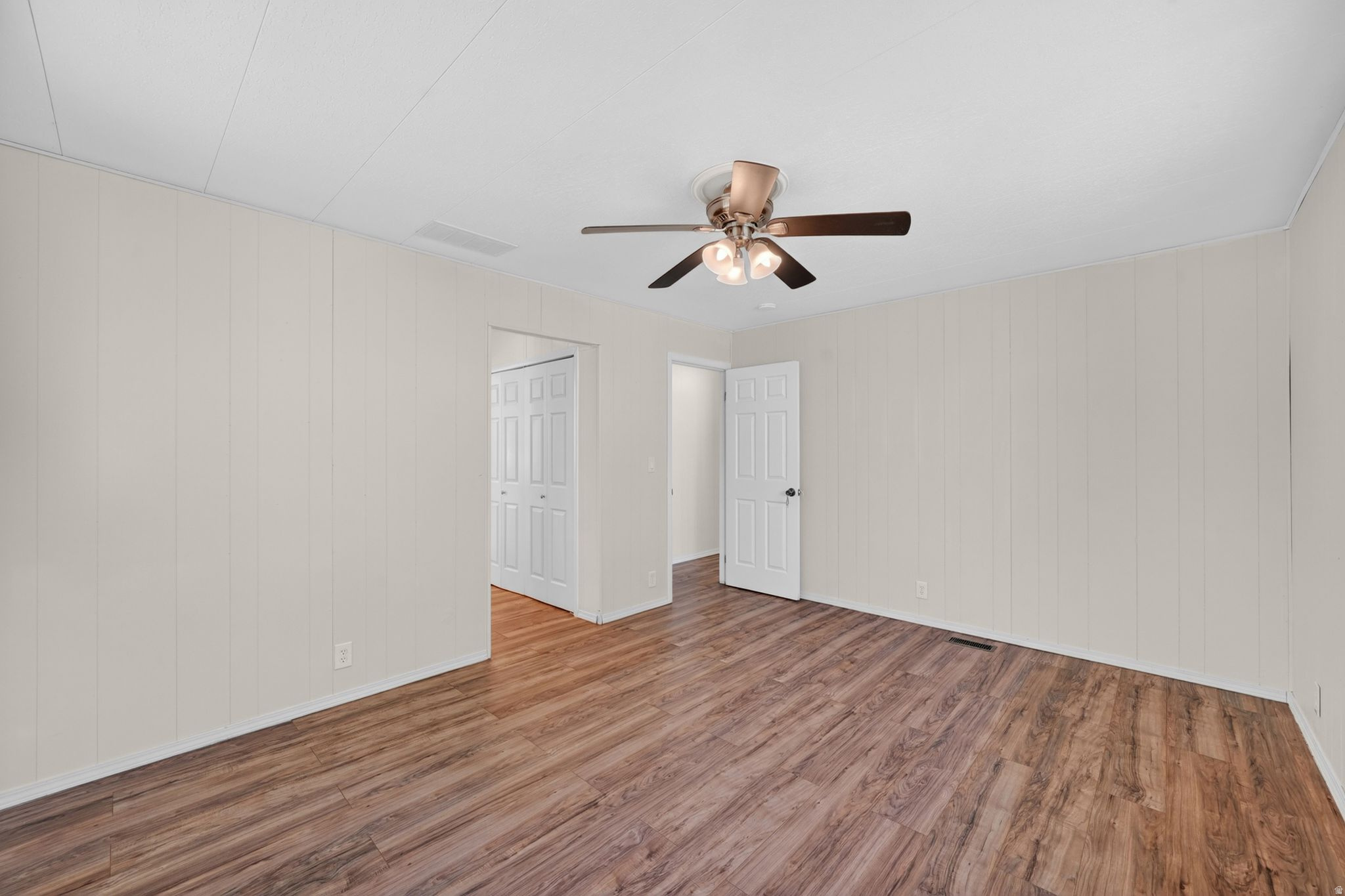 SUNDOWN MANUFACTURED HOME COMMUNITY - Residential