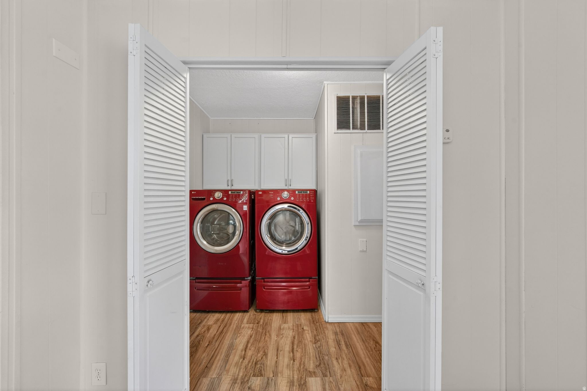 SUNDOWN MANUFACTURED HOME COMMUNITY - Residential