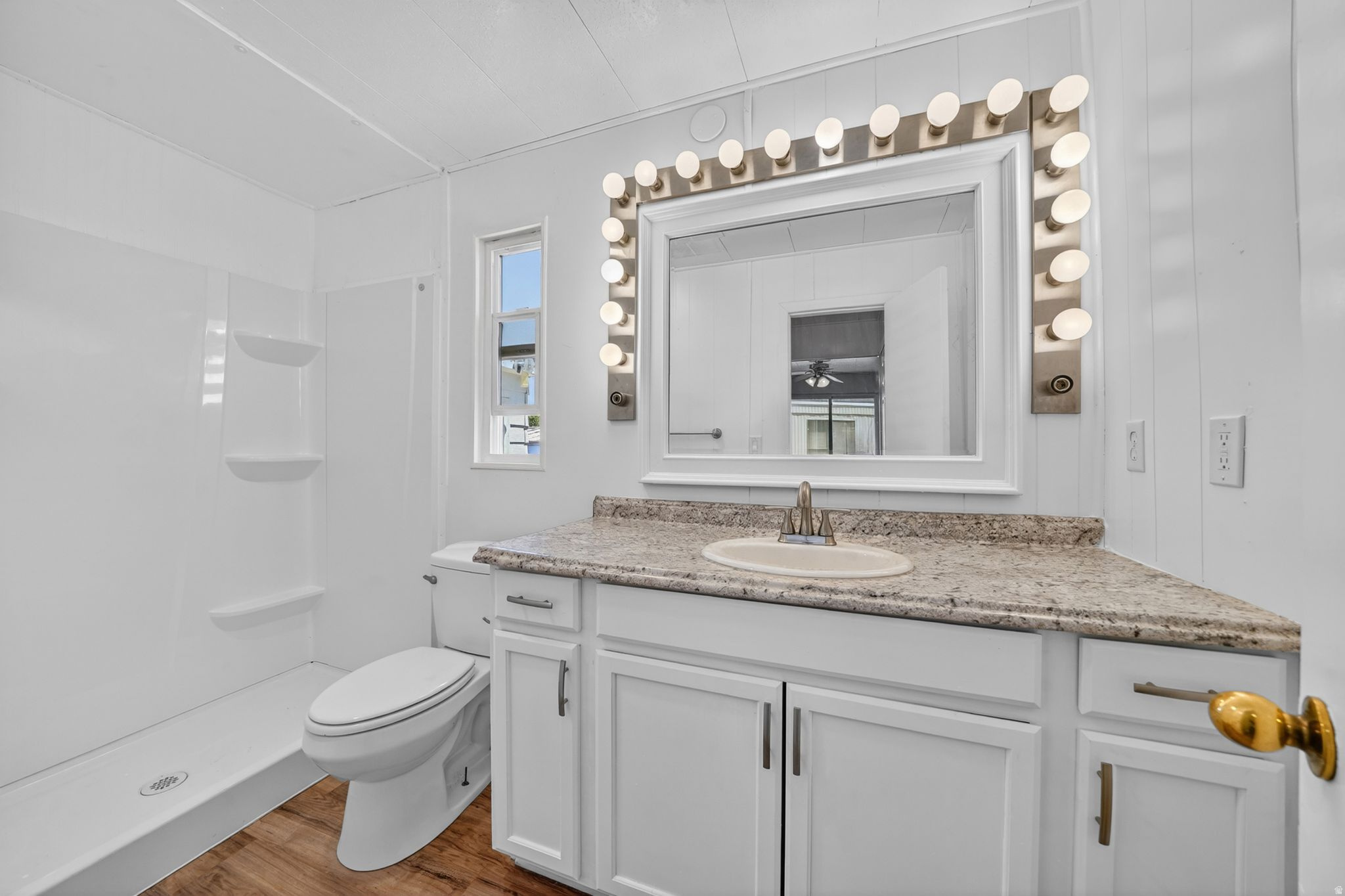 SUNDOWN MANUFACTURED HOME COMMUNITY - Residential