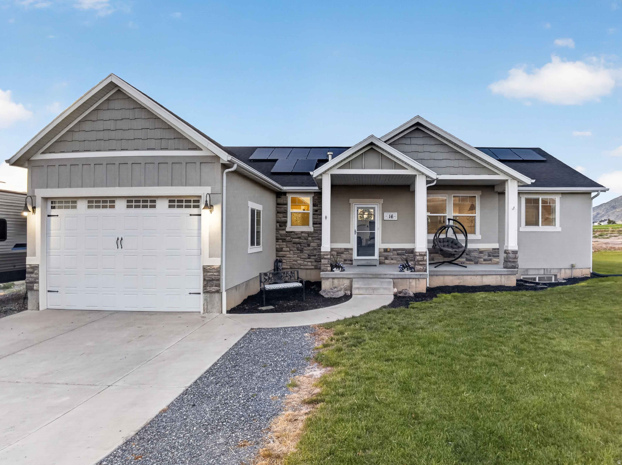 THE MOUNTAIN VIEW ES - Residential