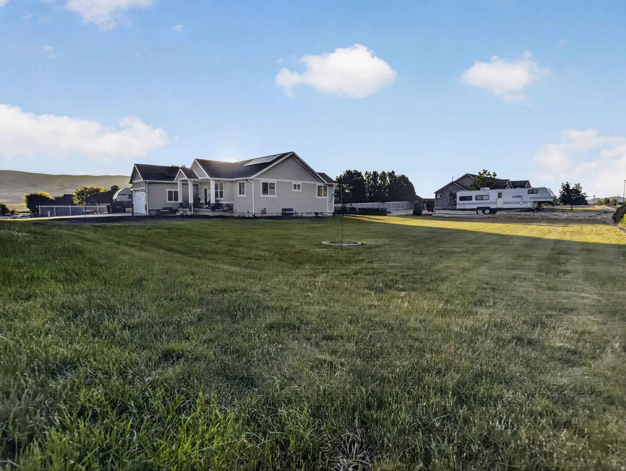 THE MOUNTAIN VIEW ES - Residential