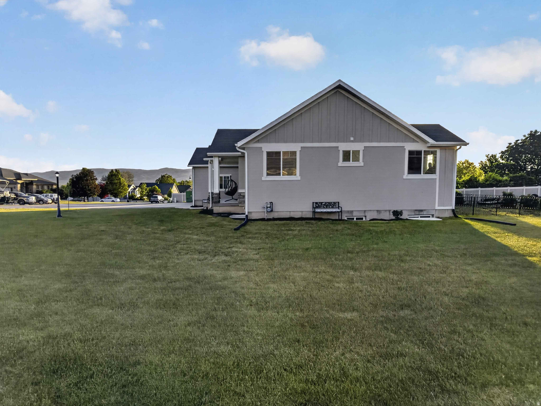THE MOUNTAIN VIEW ES - Residential