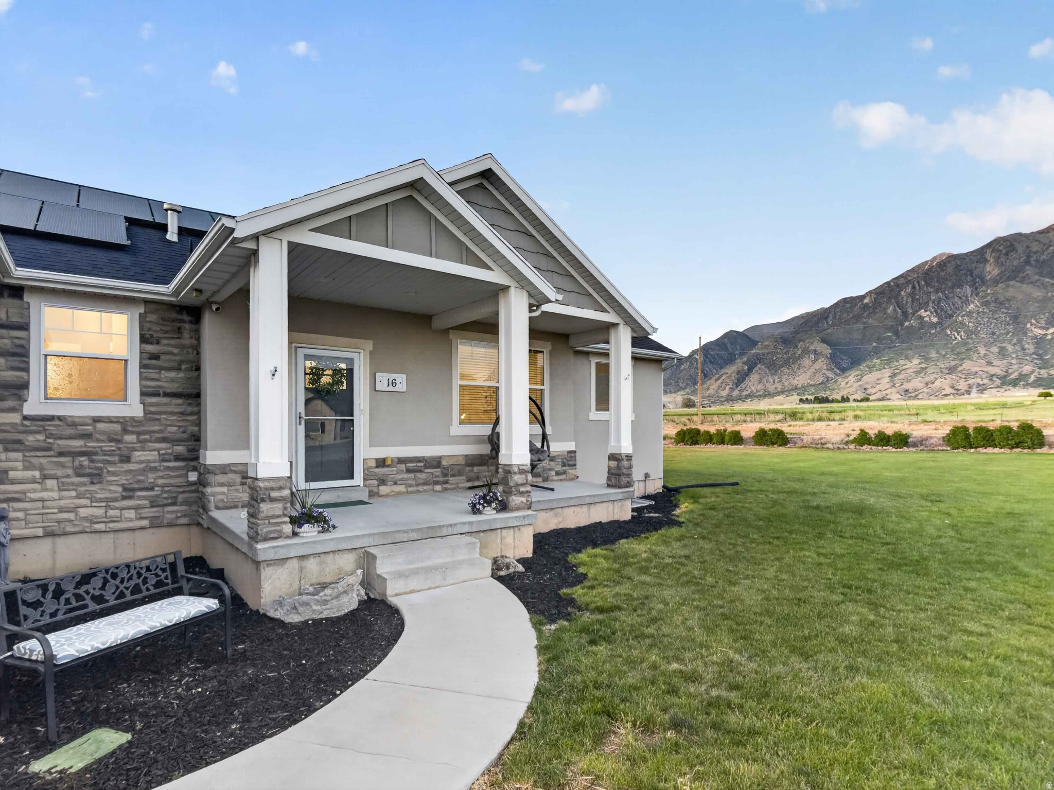 THE MOUNTAIN VIEW ES - Residential