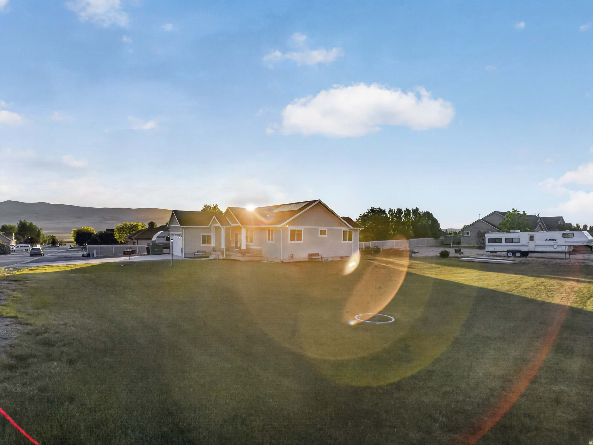 THE MOUNTAIN VIEW ES - Residential