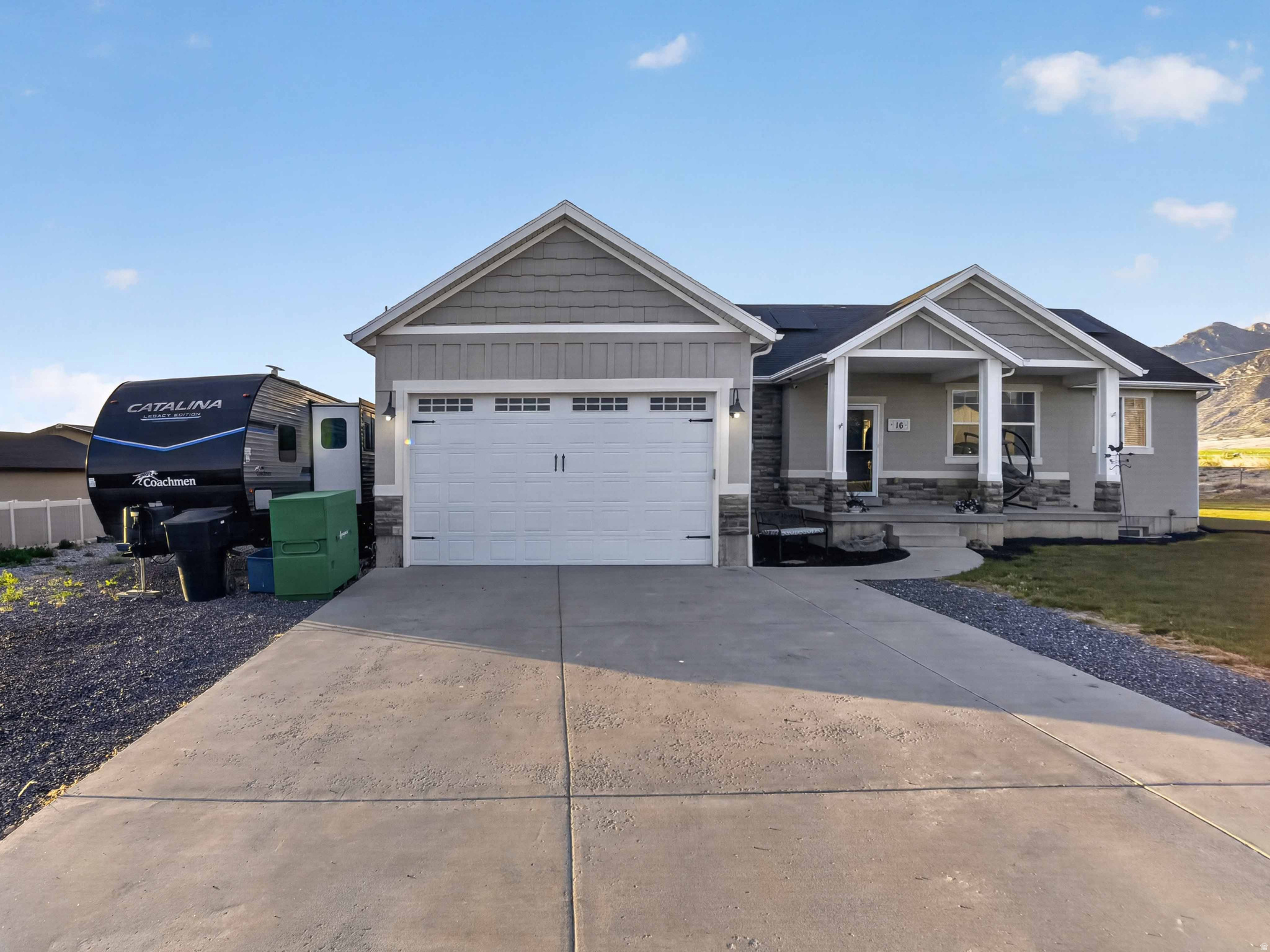 THE MOUNTAIN VIEW ES - Residential