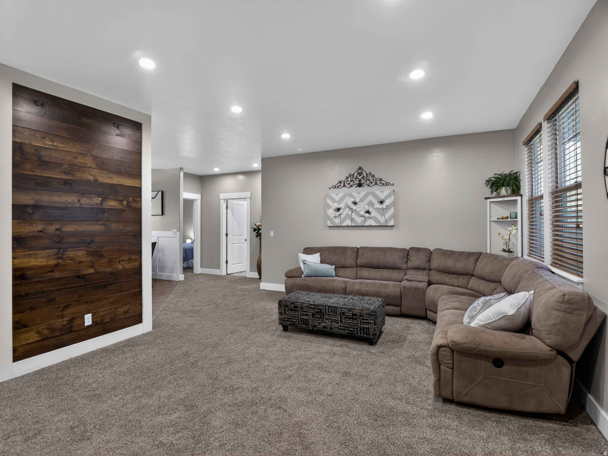 THE MOUNTAIN VIEW ES - Residential