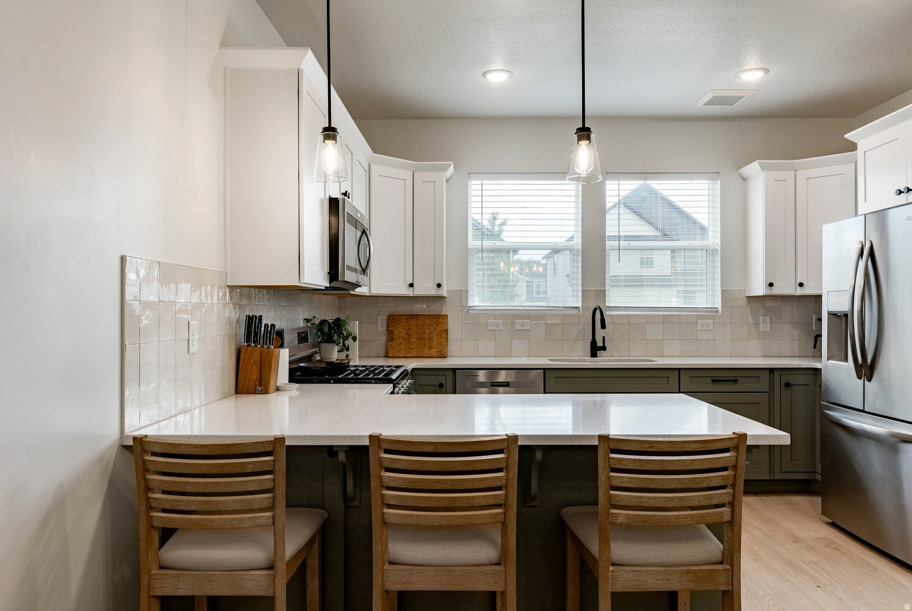 RIVER POINT - Residential