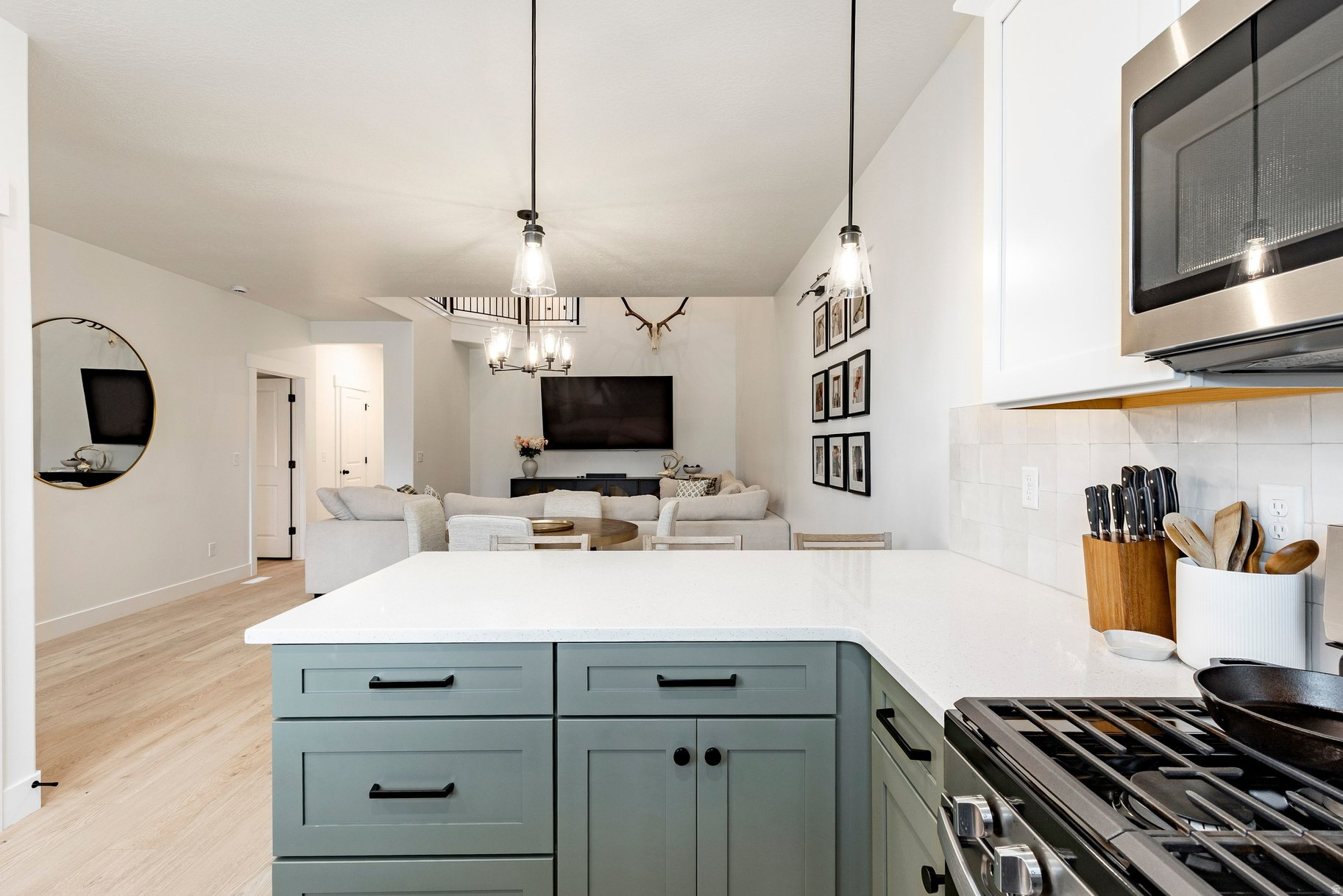RIVER POINT - Residential
